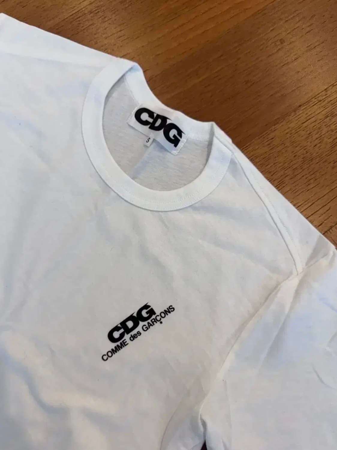 CDG 반팔티셔츠 상품이미지2