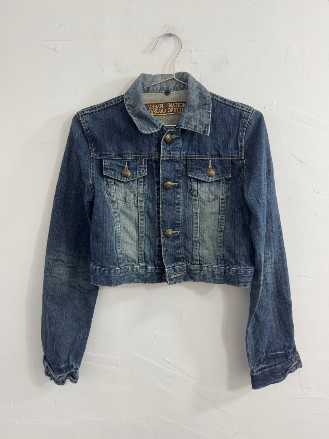 urban standard crop denim jacket 상품이미지1