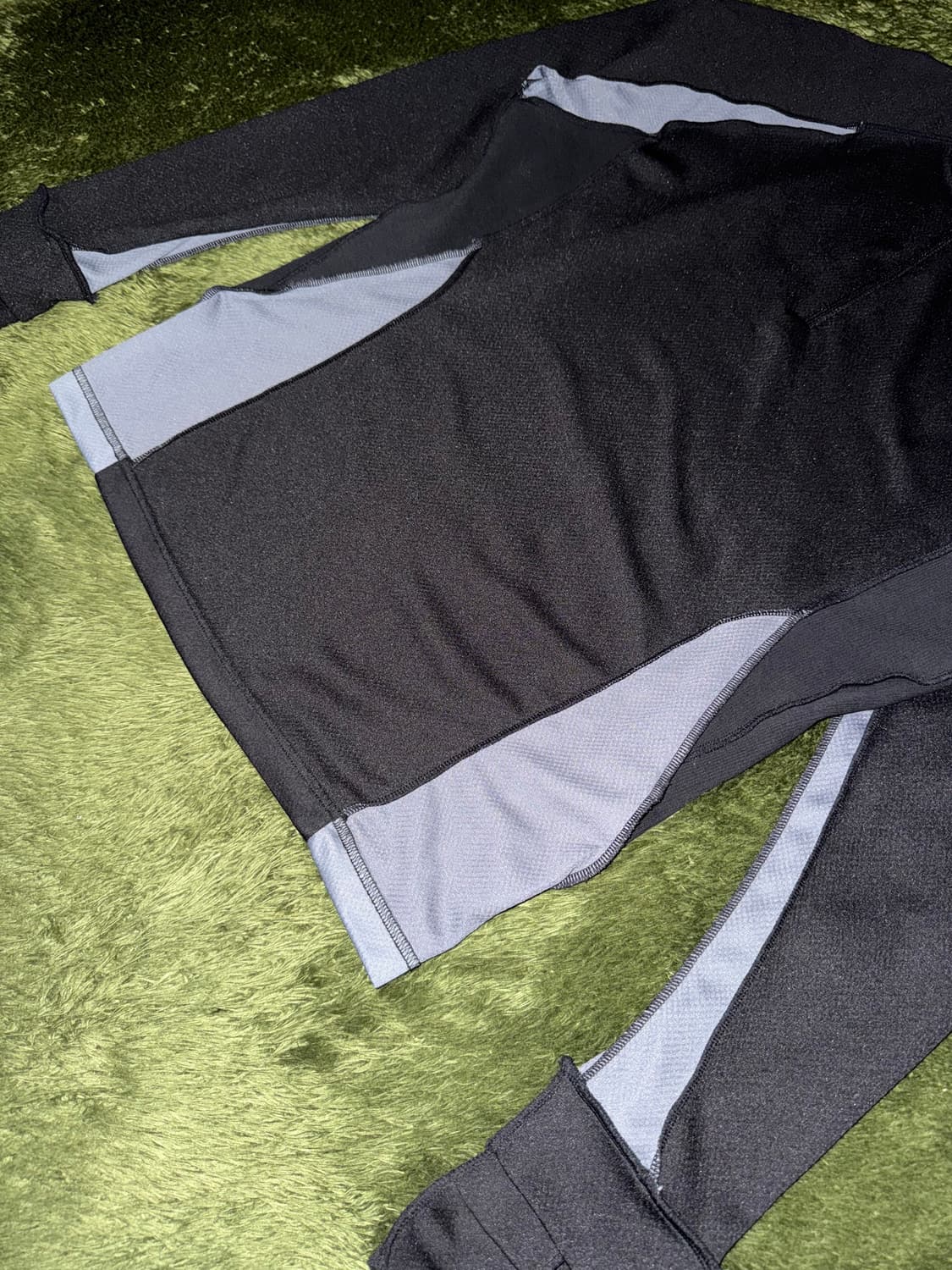 [3] HYEIN SEO 혜인서 인사이드 아웃 패널 디테일 하프 집업 상품이미지4