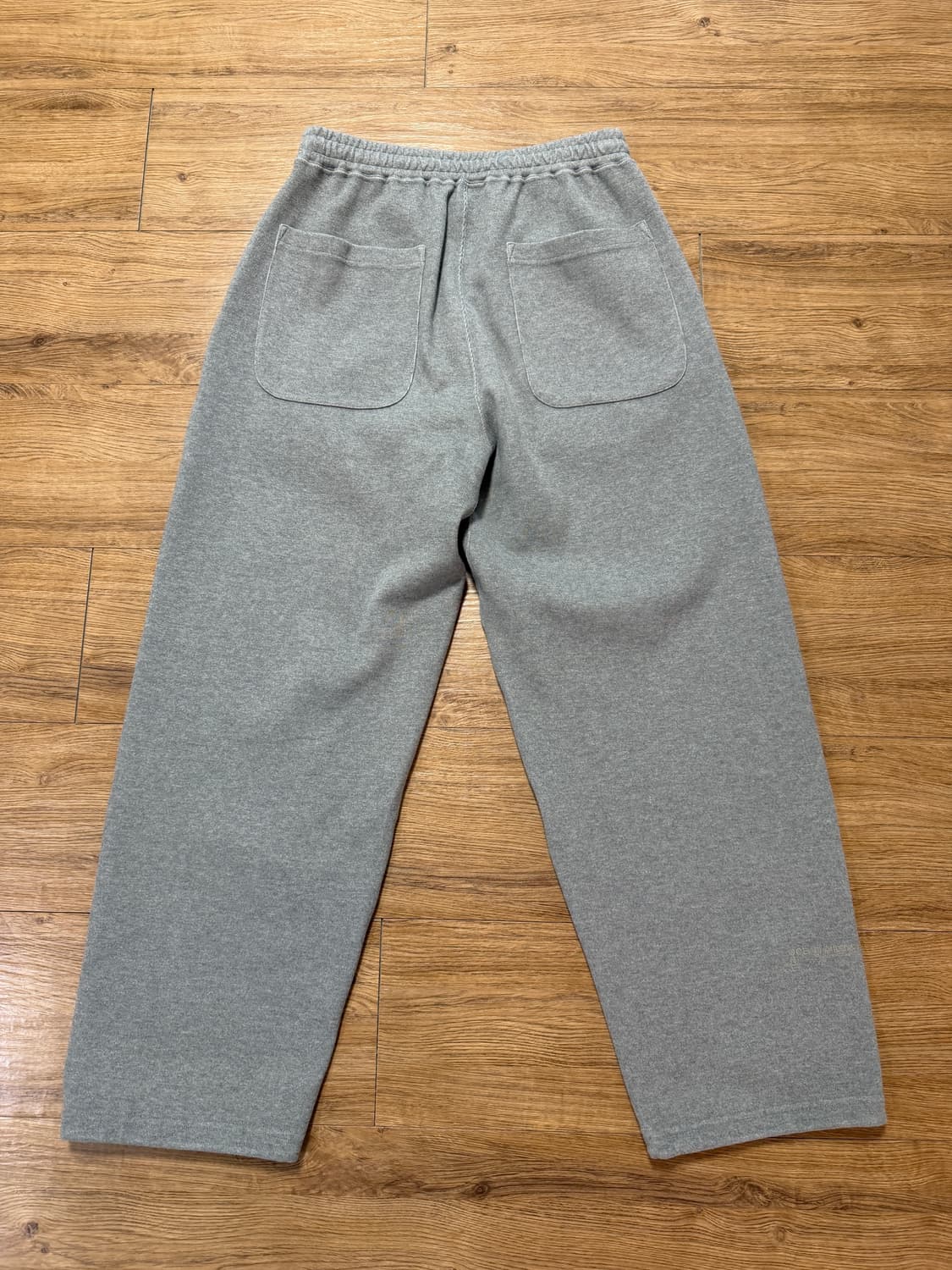 나나미카 25fw 스웻팬츠 상품이미지2