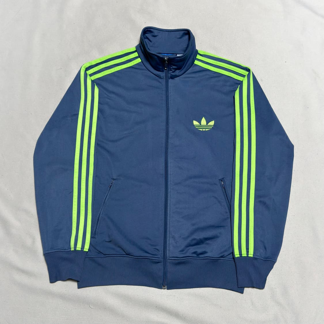 S 아디다스 형광라인 챠콜 트랙탑 상품이미지2