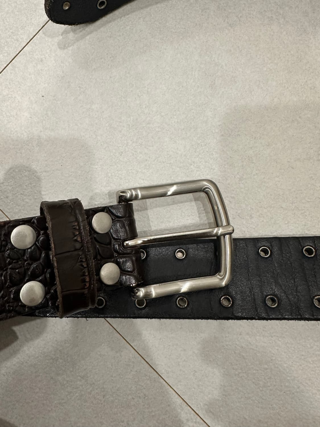 [S/M] 스투시 8볼 스터드 벨트 브라운 텍스쳐드 레더 상품이미지3