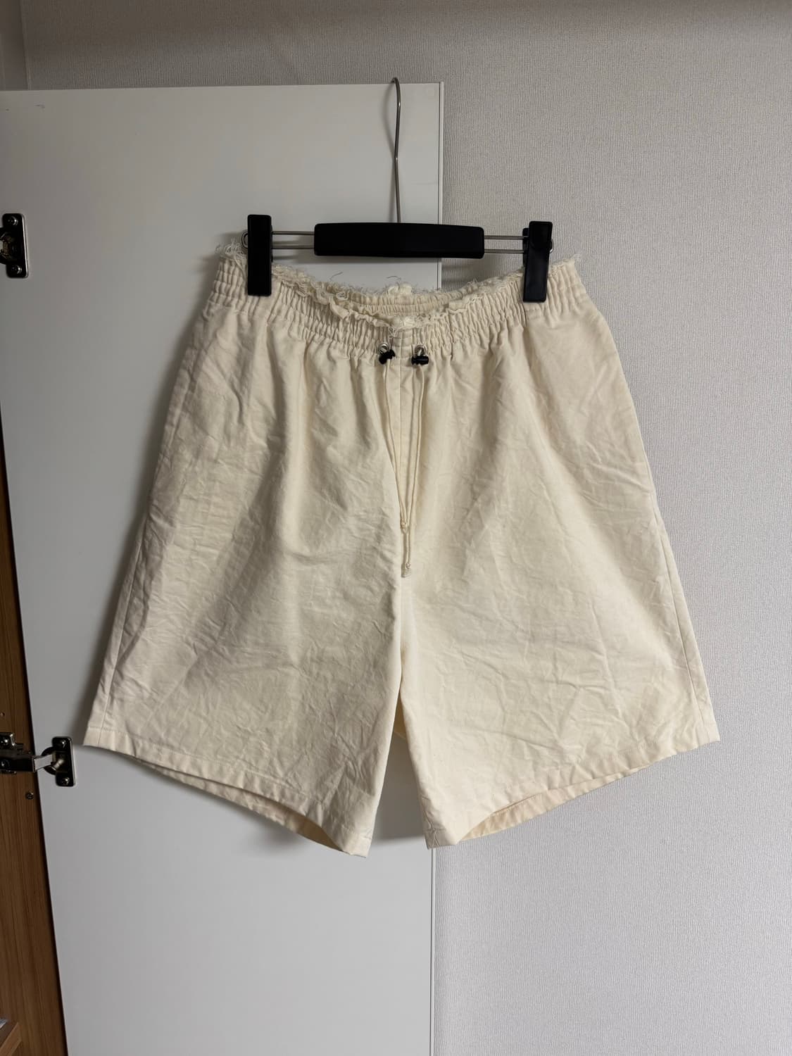 Camiel Fortgens Knee Shorts Off White 상품이미지4