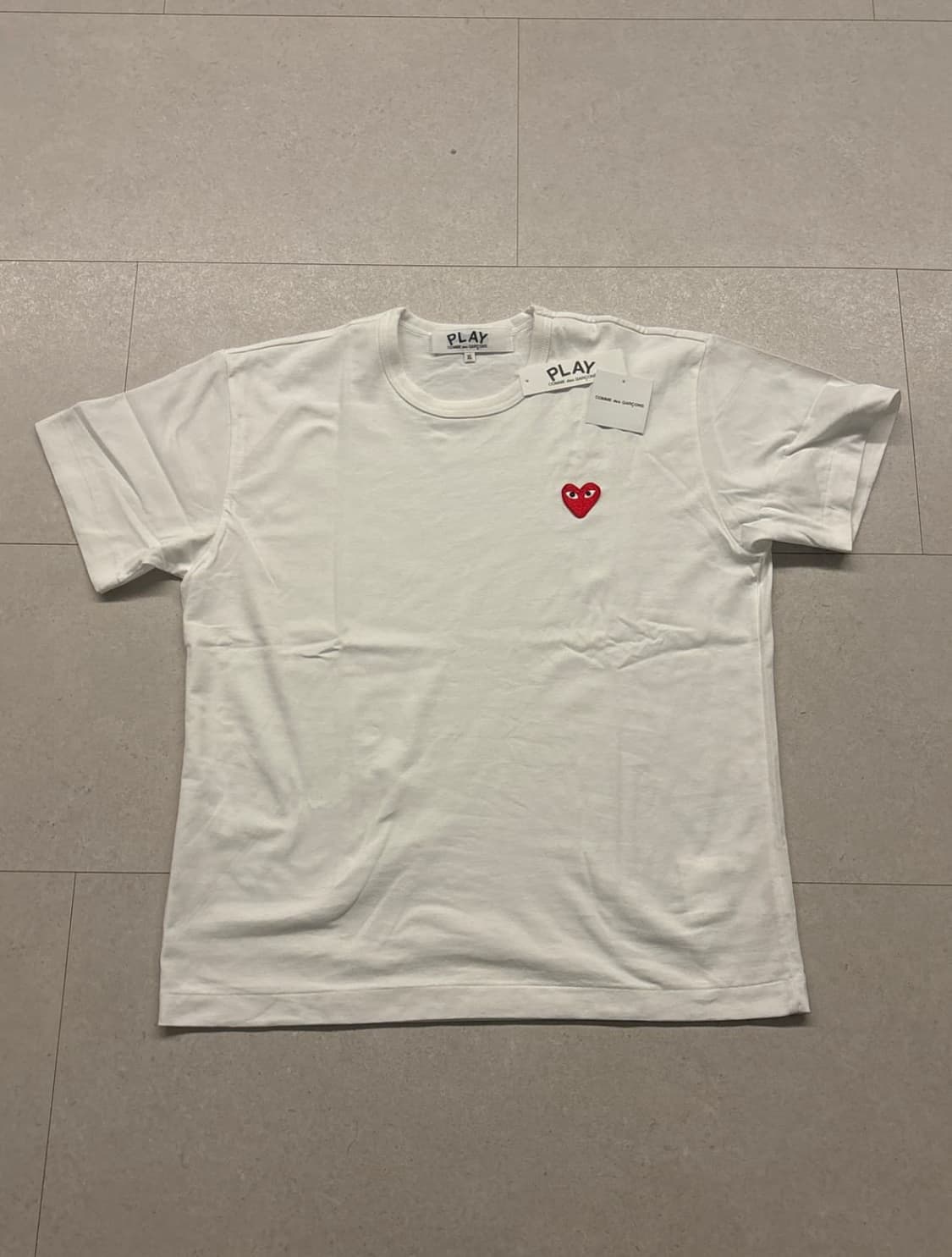 꼼데가르송 반팔티(XL) 남녀 공용 상품이미지1