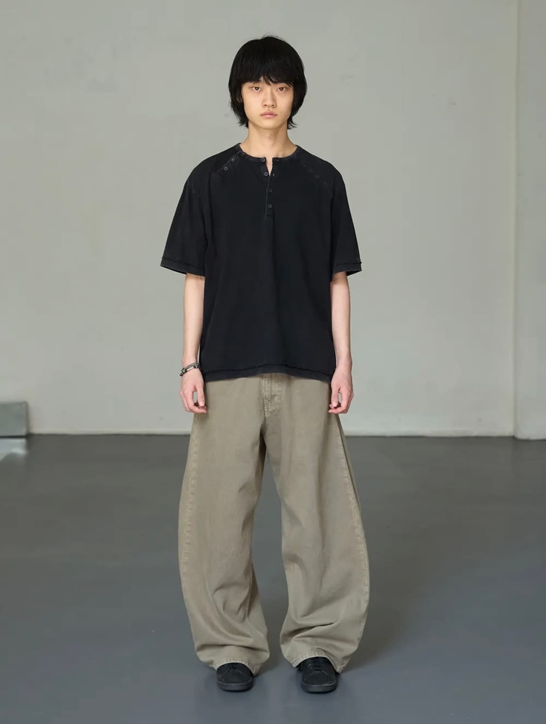 해칭룸 Wide Curve Jeans Olive 상품이미지1