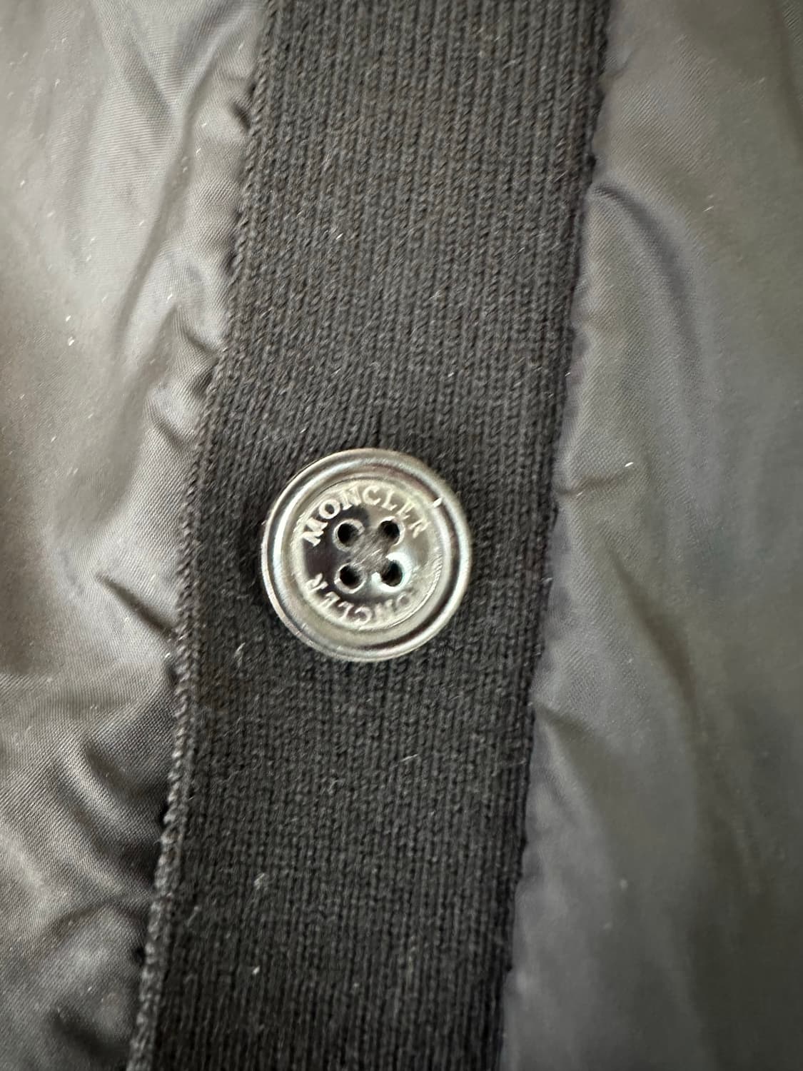 몽클레어 블랙 니트 가디건 L(95-100) 상품이미지5