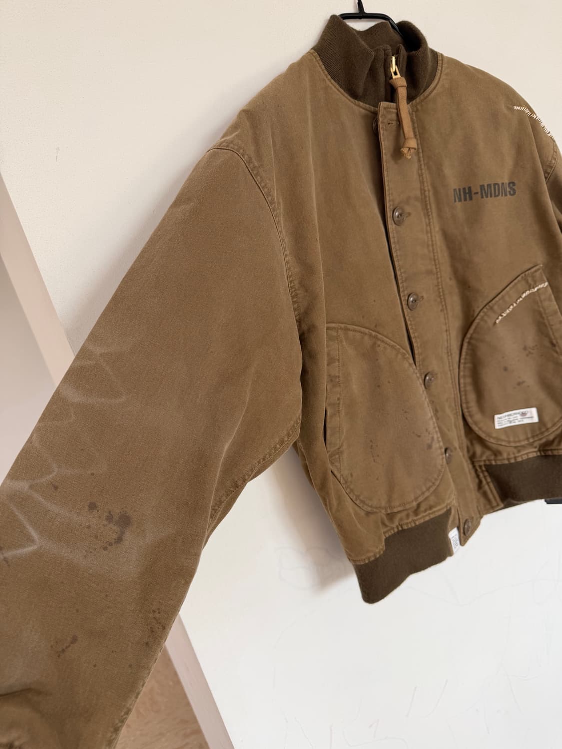 ((24년 새상품)) 네이버후드 X 매드니스 덱자켓 카키 상품이미지2