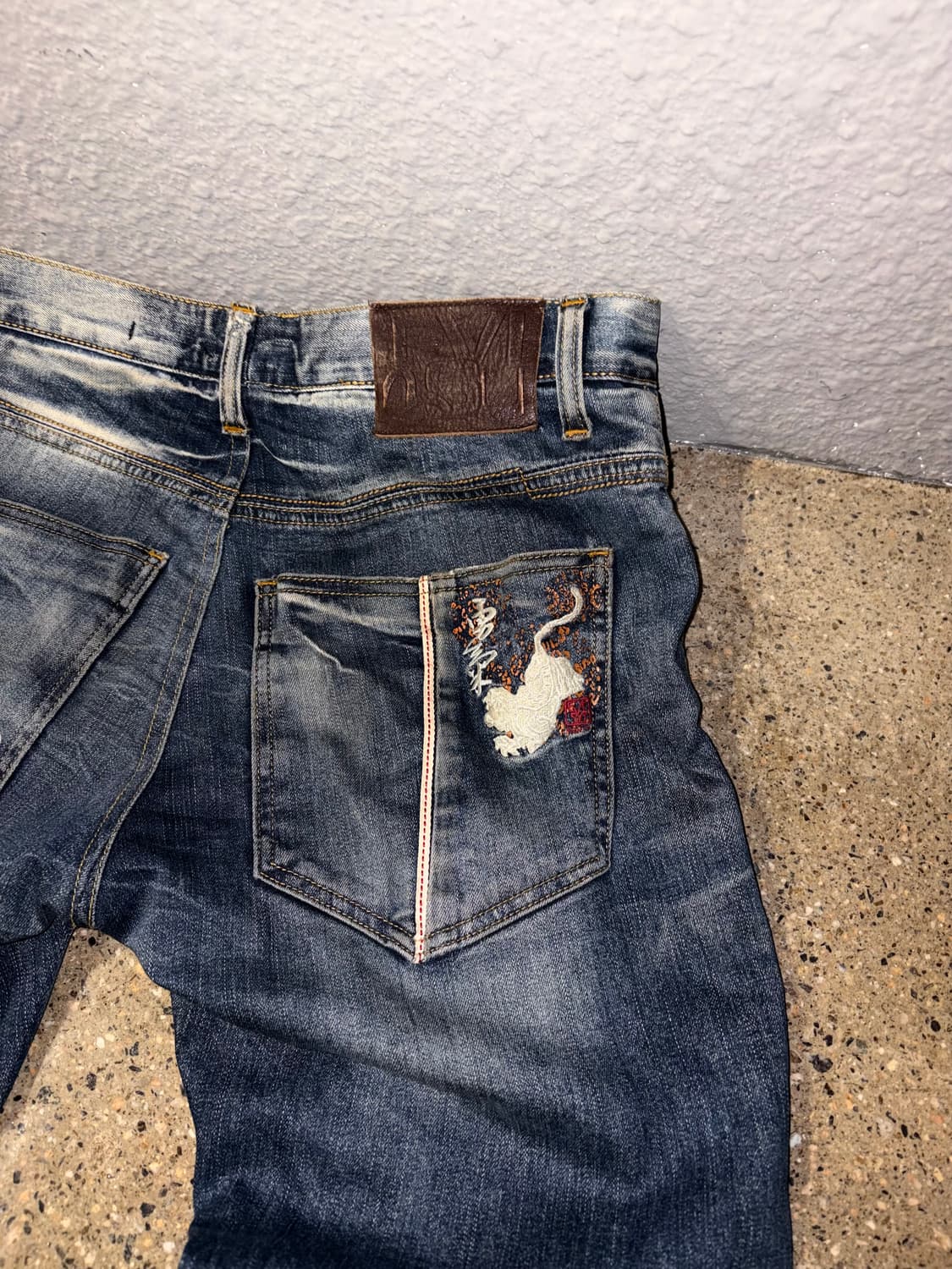 에비수 자수 데님팬츠 상품이미지4