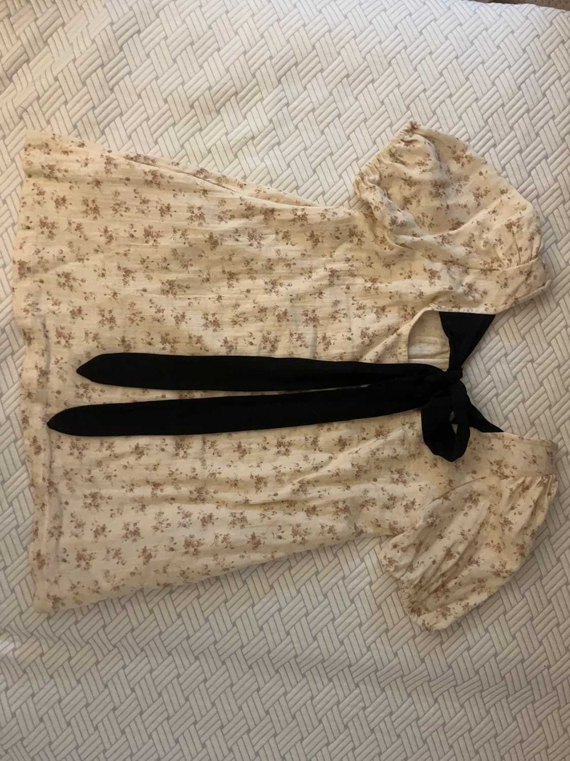 콜로신스 black tie blouse vintage flower 상품이미지3