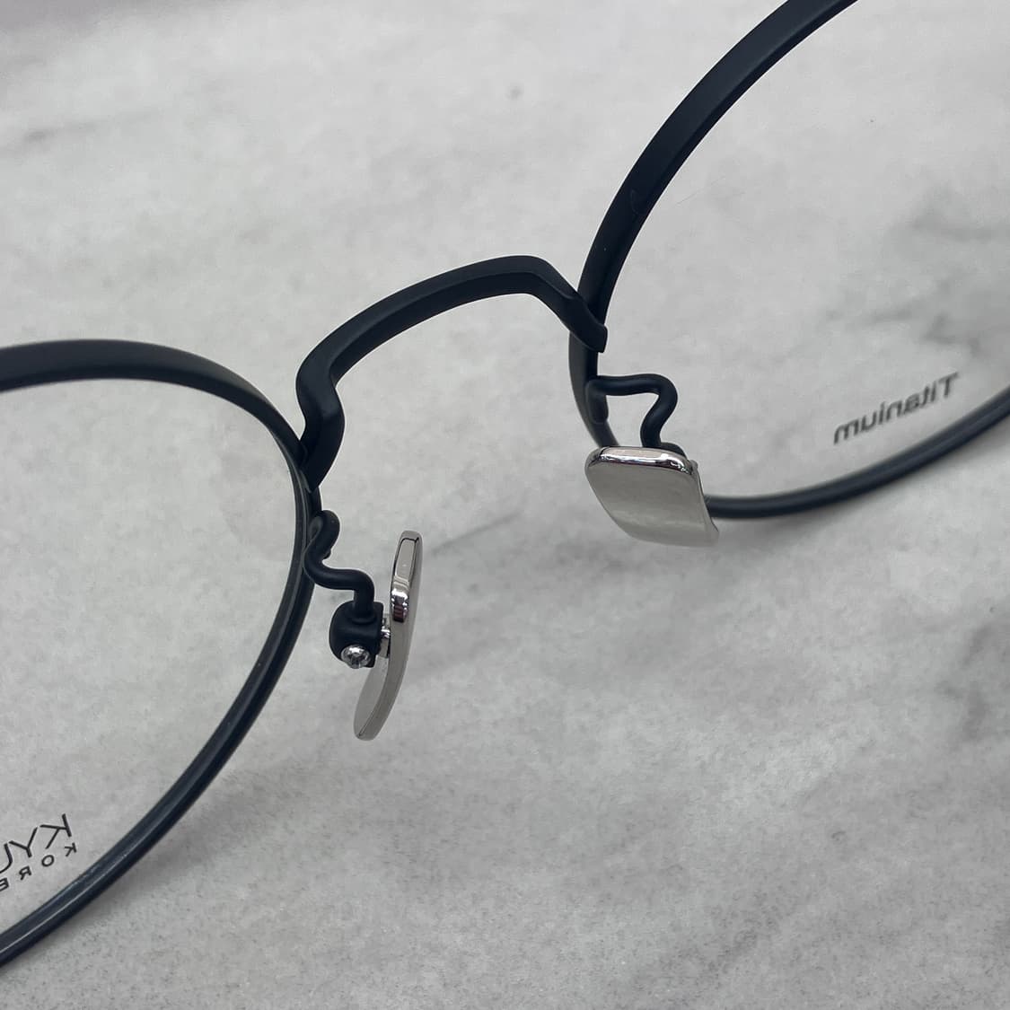 D03 경성 京城 1981 무광 블랙 라운드 메탈테 안경 상품이미지4