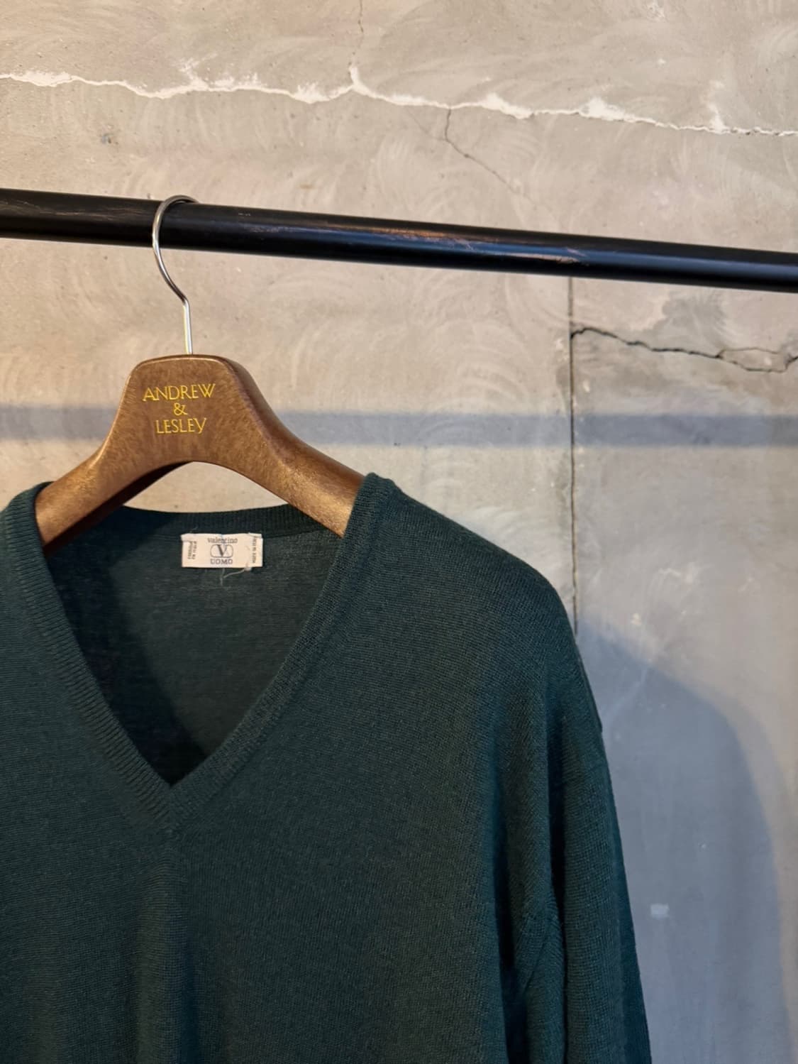 발렌티노 브이넥 니트 100 상품이미지4