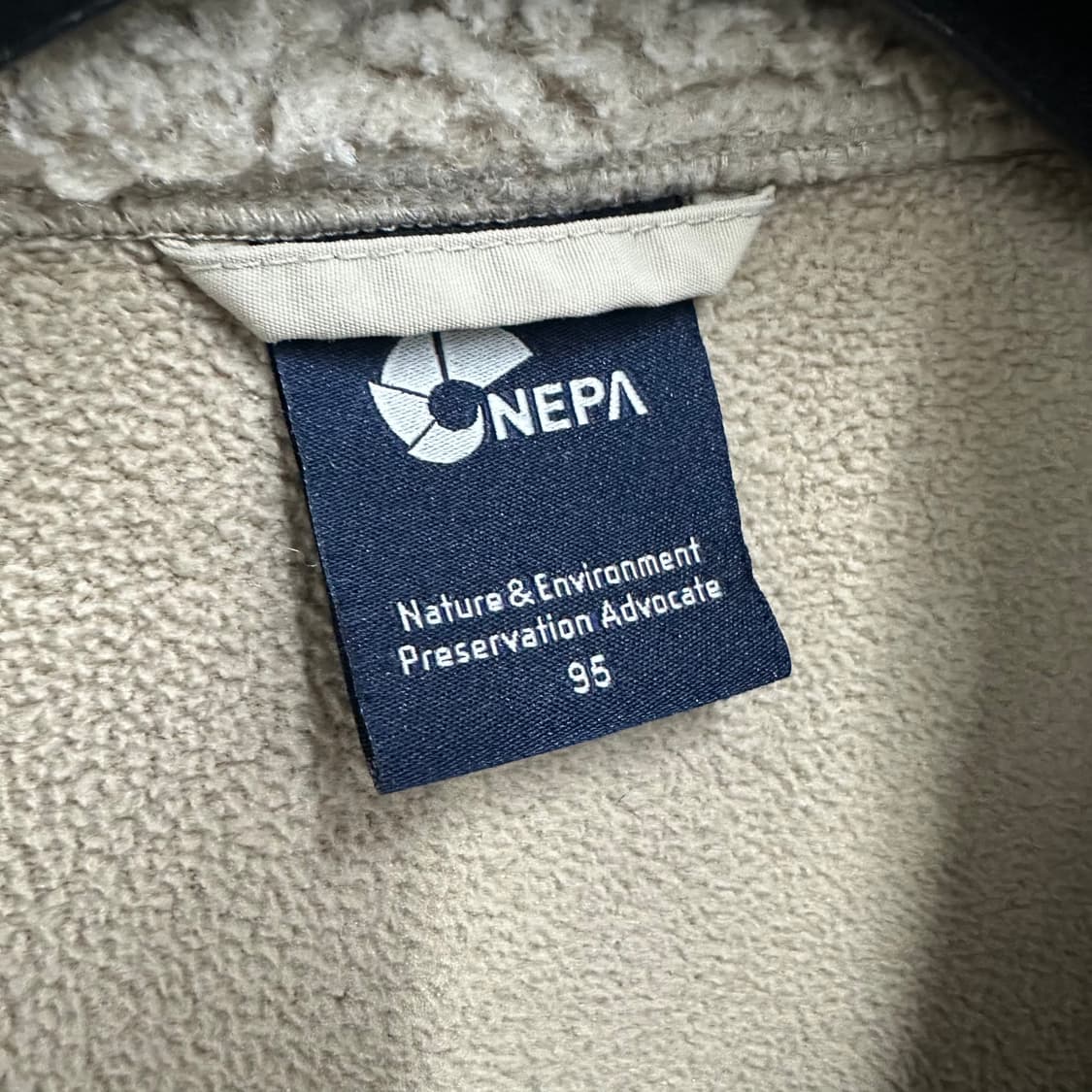 95 네파 여자 양털 뽀글이 점퍼 상품이미지3