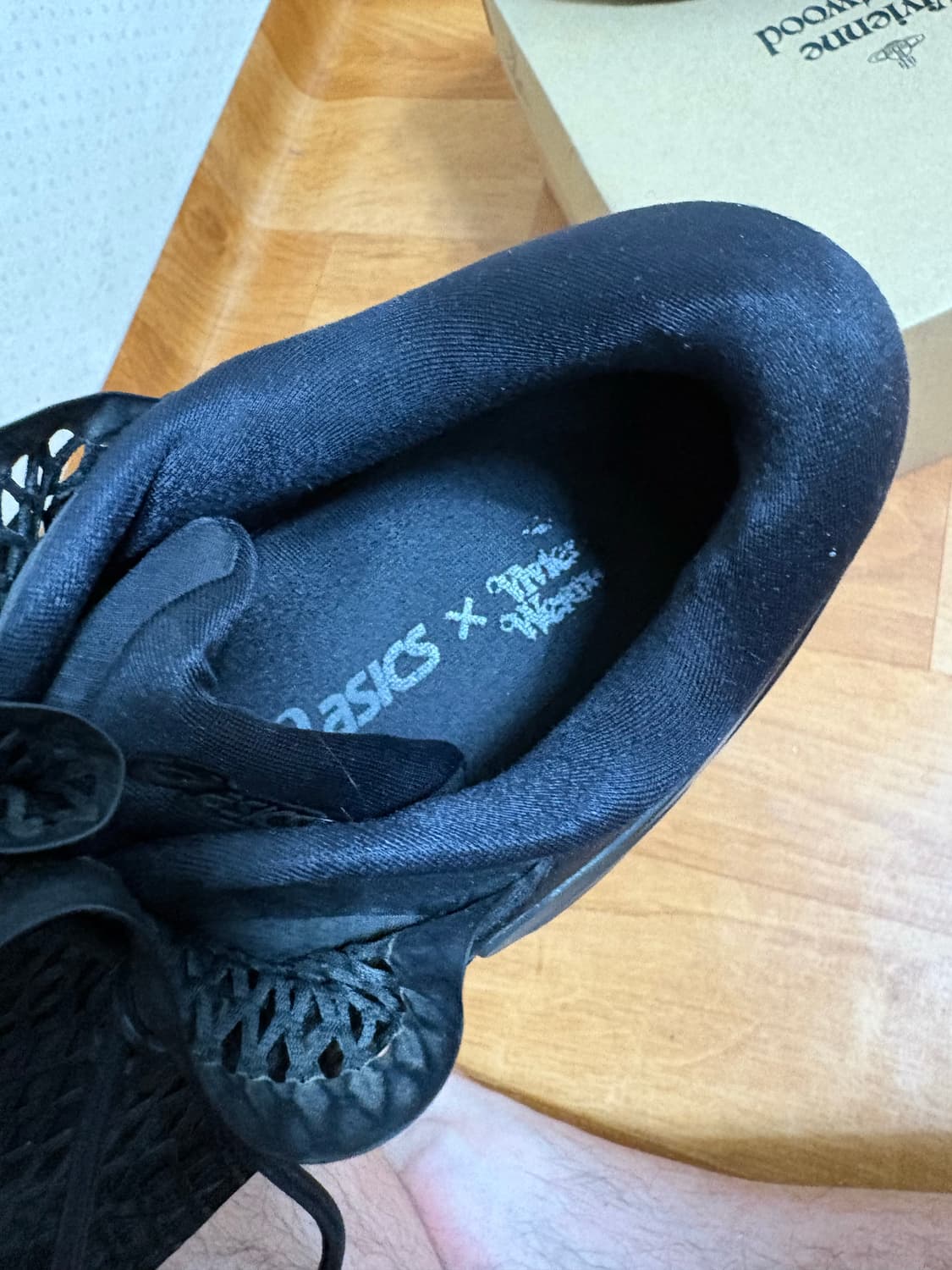 아식스 비비안웨스트우드 젤카야노 26 상품이미지3