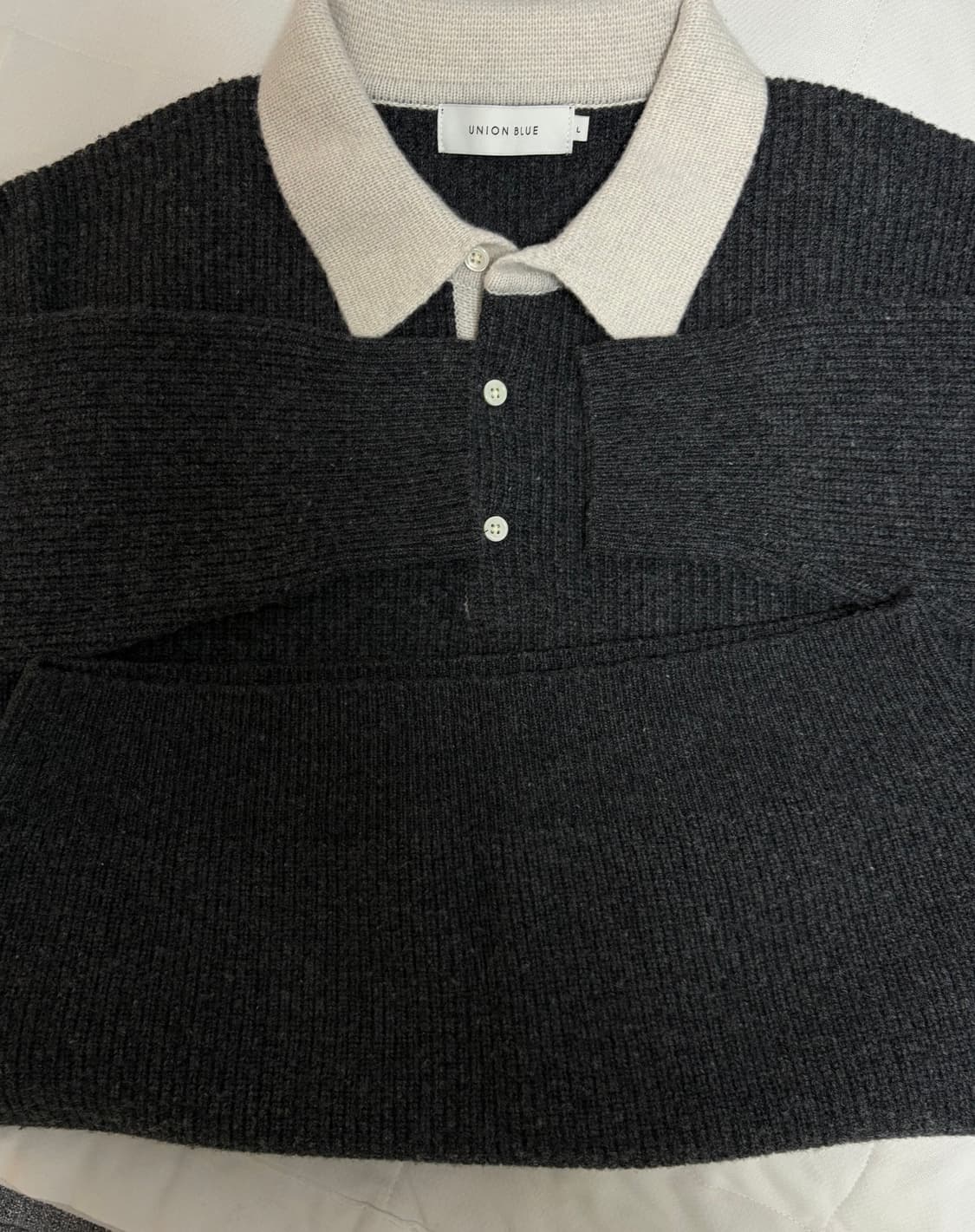 유니온블루 럭비니트 차콜 L 판매합니다. 상품이미지2