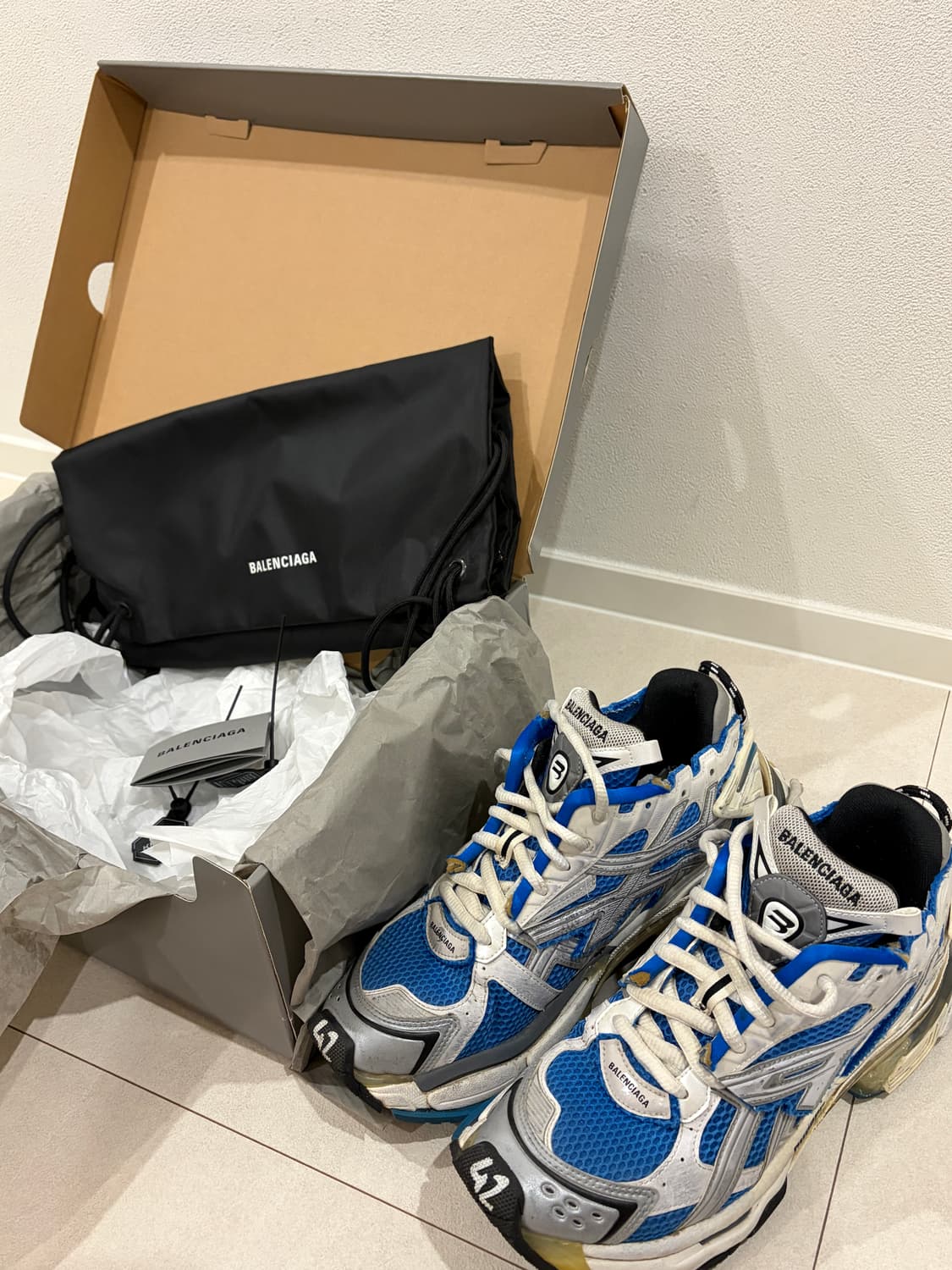 발렌시아가 뉴러너 블루 42  상품이미지1