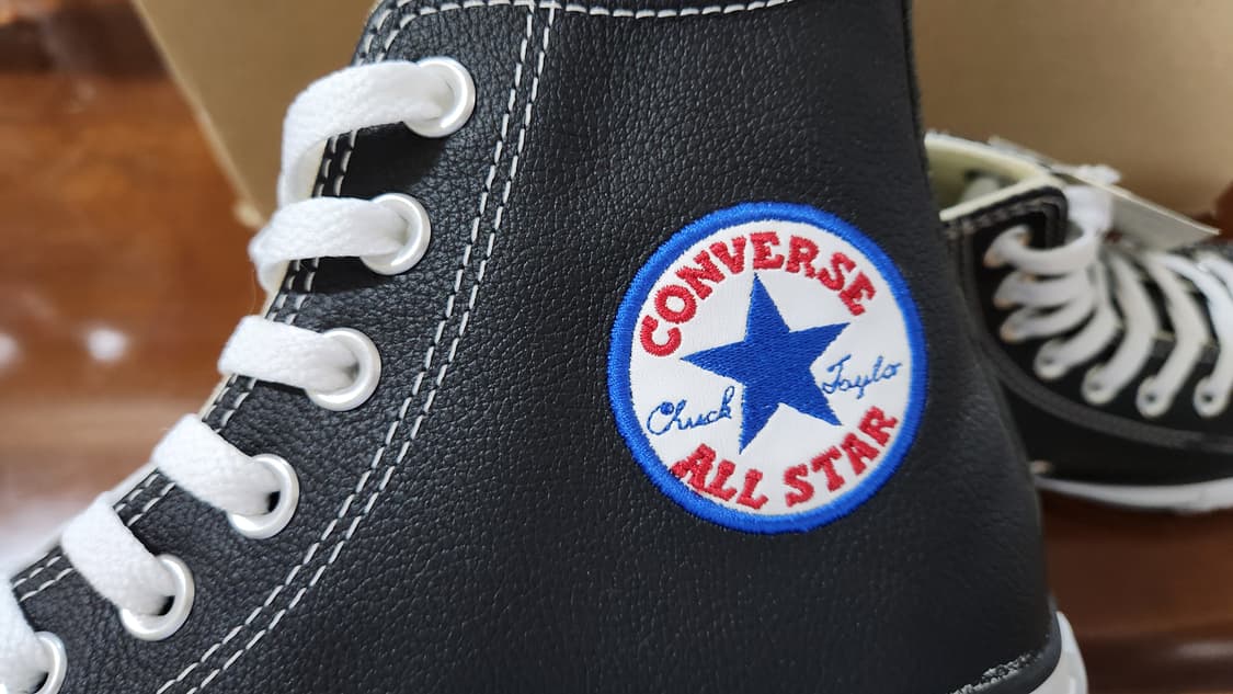 컨버스 올스타 레더 블랙 아이로봇 250 상품이미지1