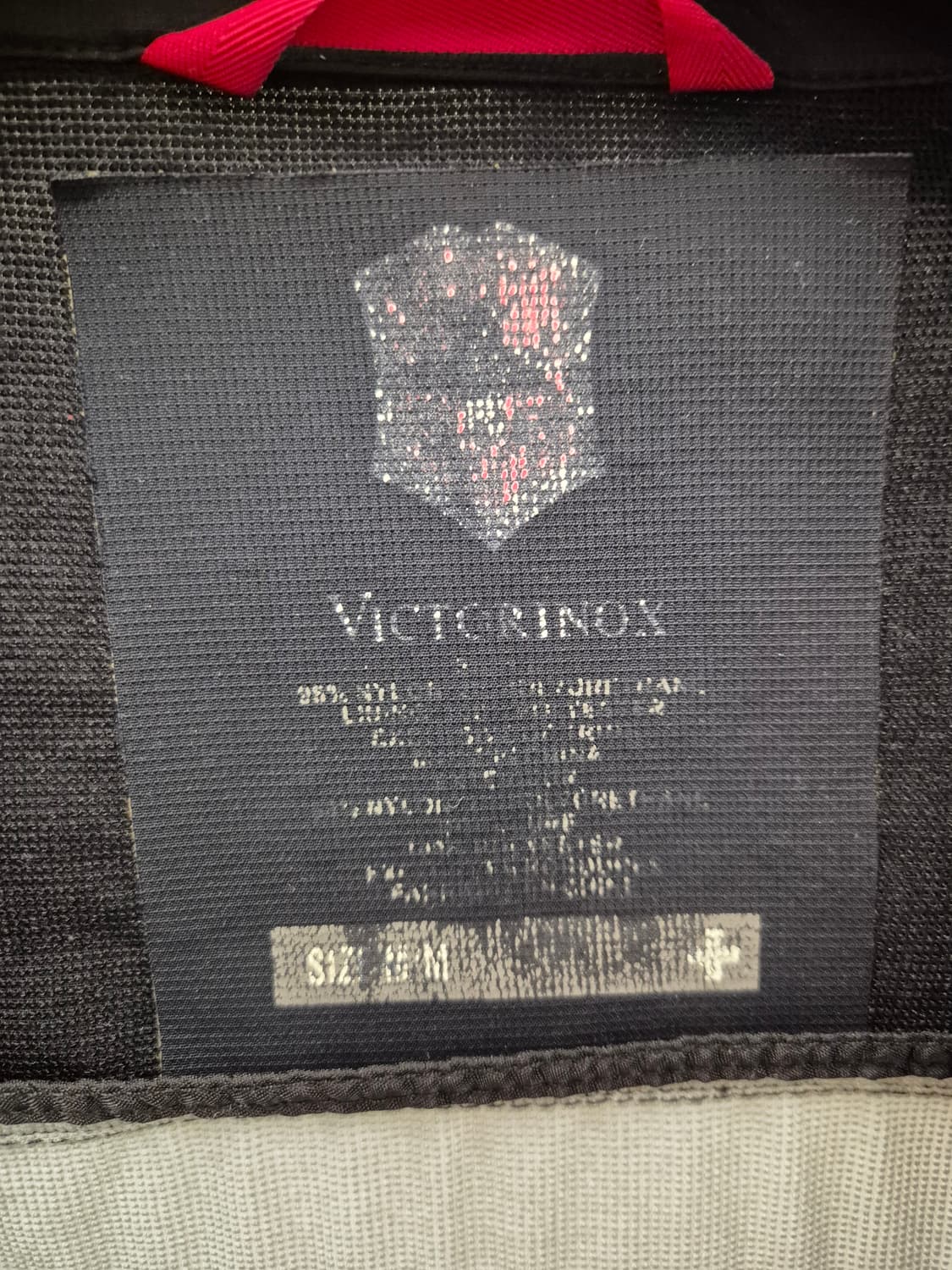 빅토리녹스 바람막이 자켓 M 네이비 상품이미지6