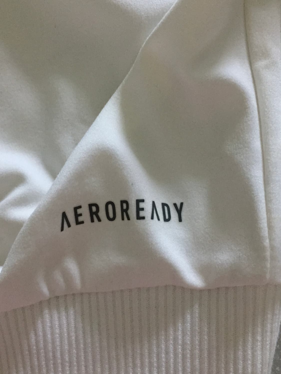 아디다스 기능성 크롭 반팔티 상품이미지3