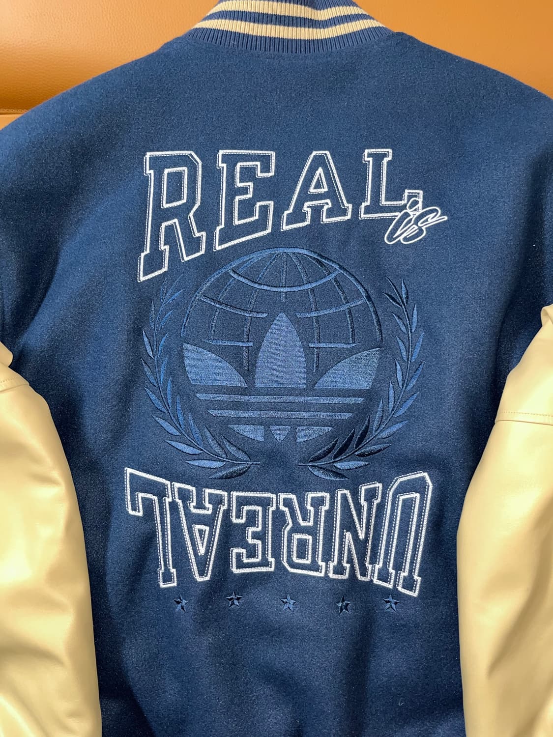 ADIDAS varsity jacket 상품이미지6