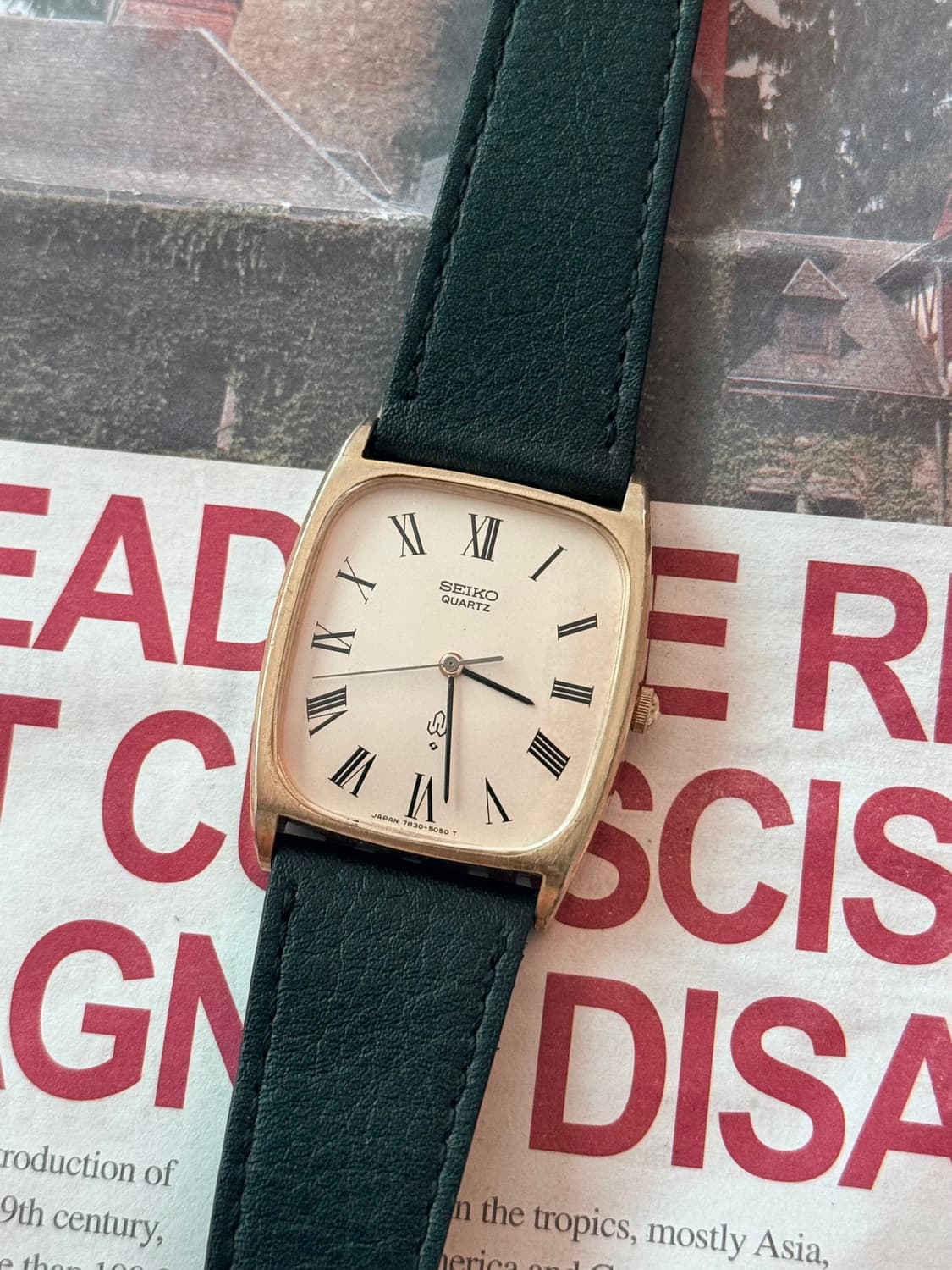 Seiko 세이코 Quartz Square 샴페인 골드 상품이미지1