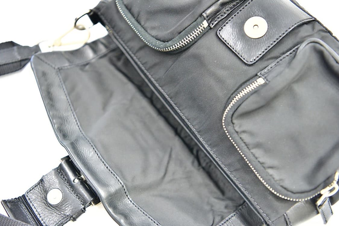 프라다 포코노 & 레더 버클 펀칭 숄더백(정품) 상품이미지9