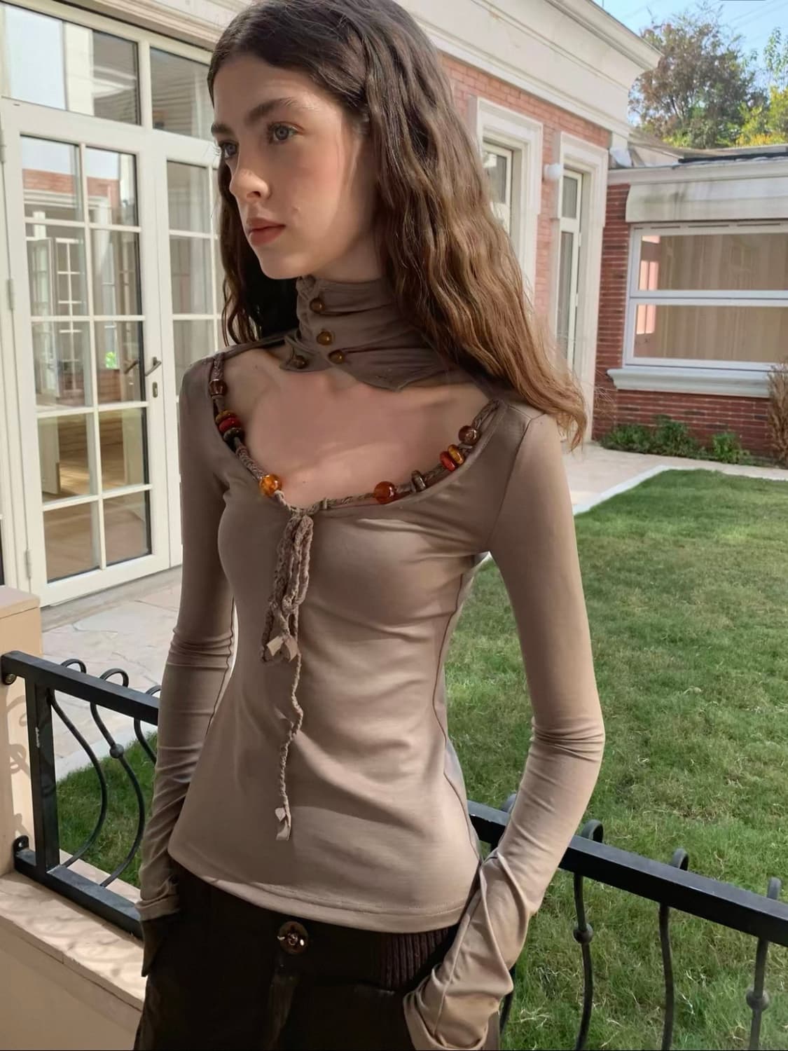 Jelloo 비즈 포인트 슬림핏 워머 탑 상품이미지3