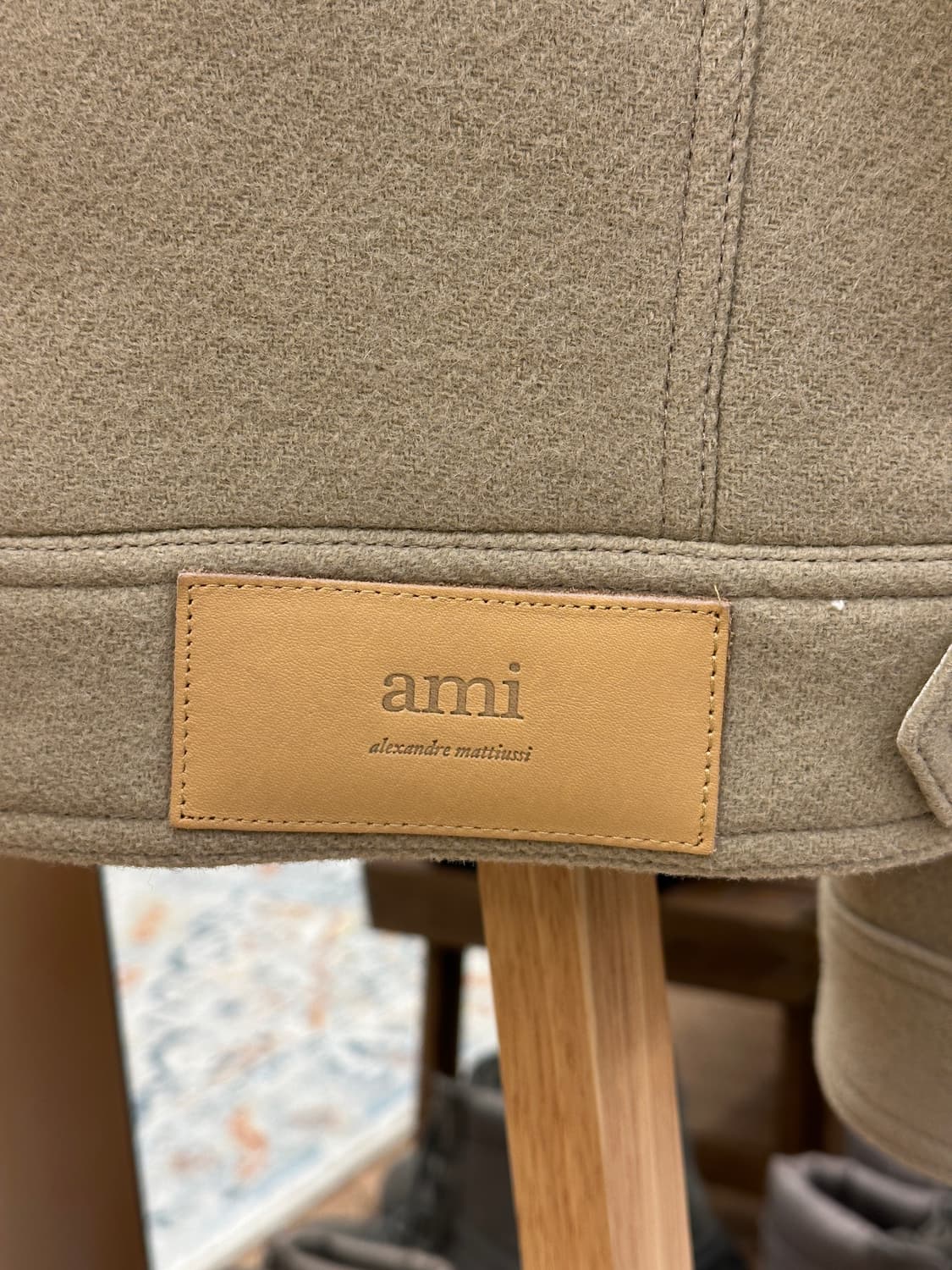 [새제품] AMI 아미 박시핏 울자켓 샴페인 상품이미지4