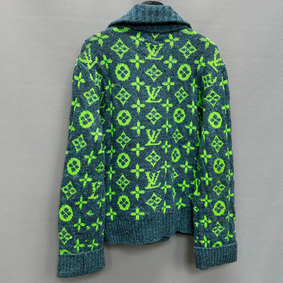 루이비통 모노그램 시그니처 가디건 (100)  상품이미지6