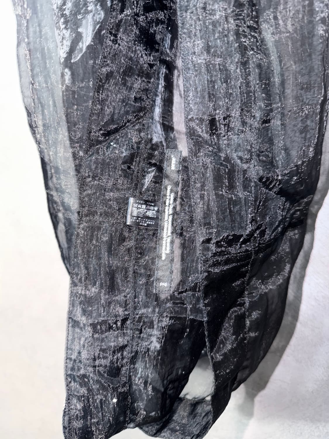 Julius Distressed Graphic Stole 상품이미지3