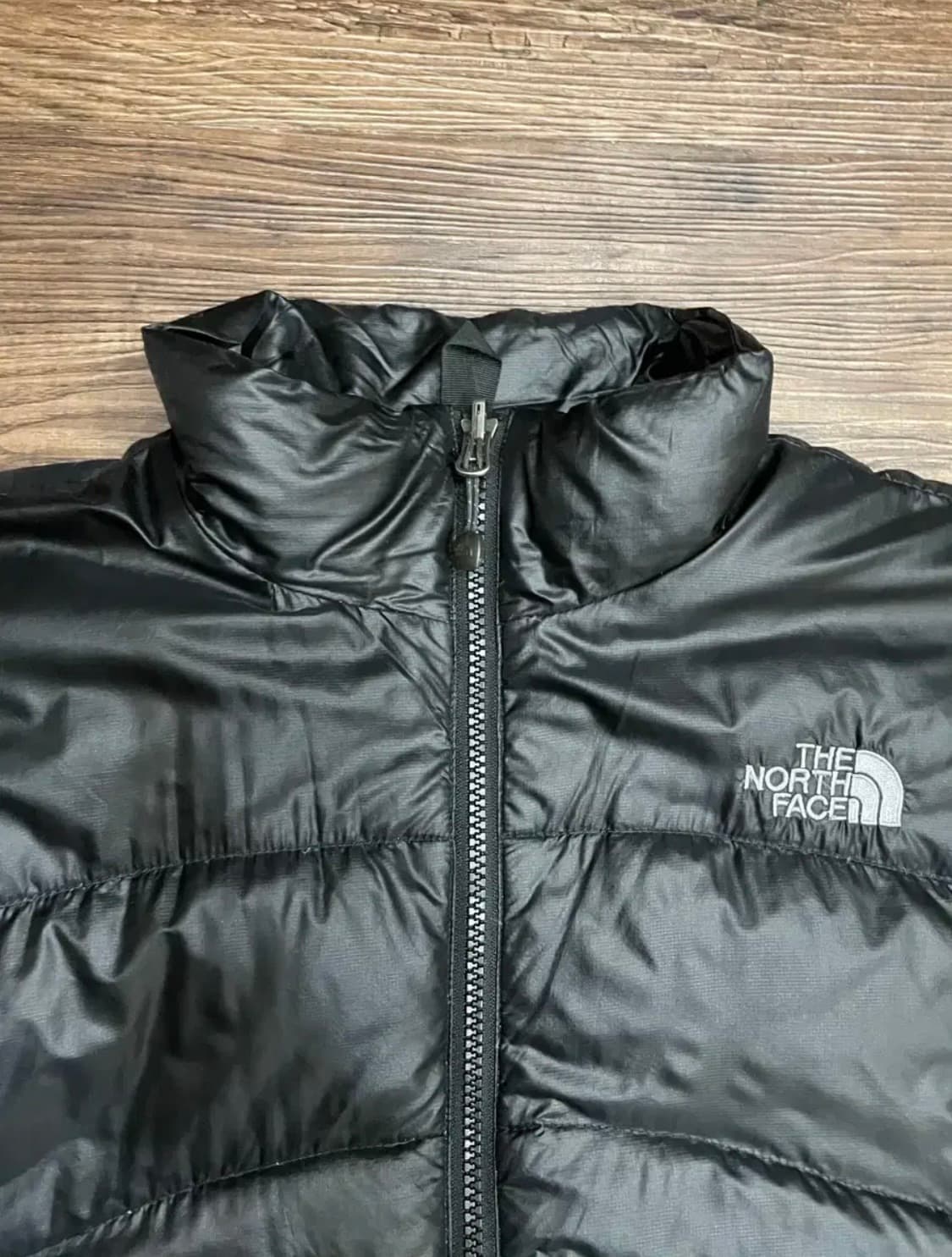 노스페이스 아콘카구아 유광 경량패딩  상품이미지2