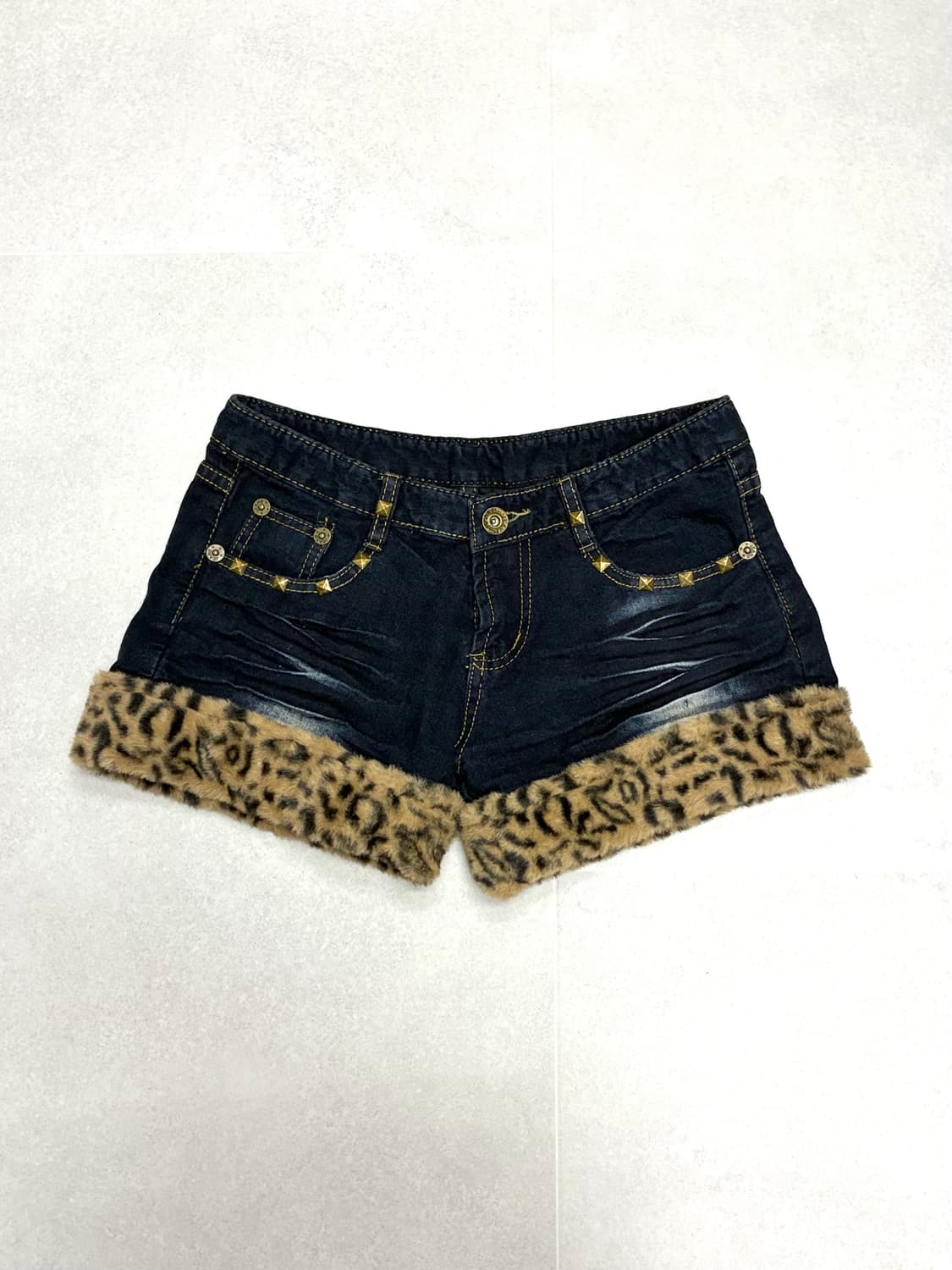 [Made] 퍼 호피 반바지 상품이미지1