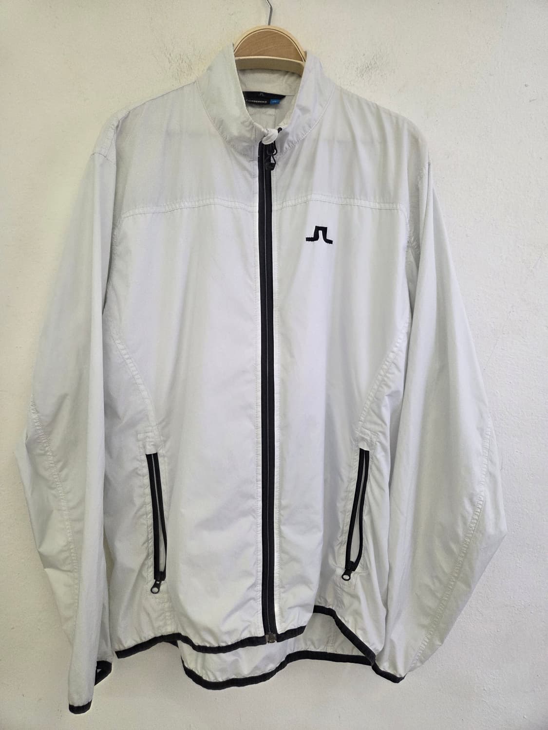 제이린드버그 화이트 바람막이 XL 상품이미지1