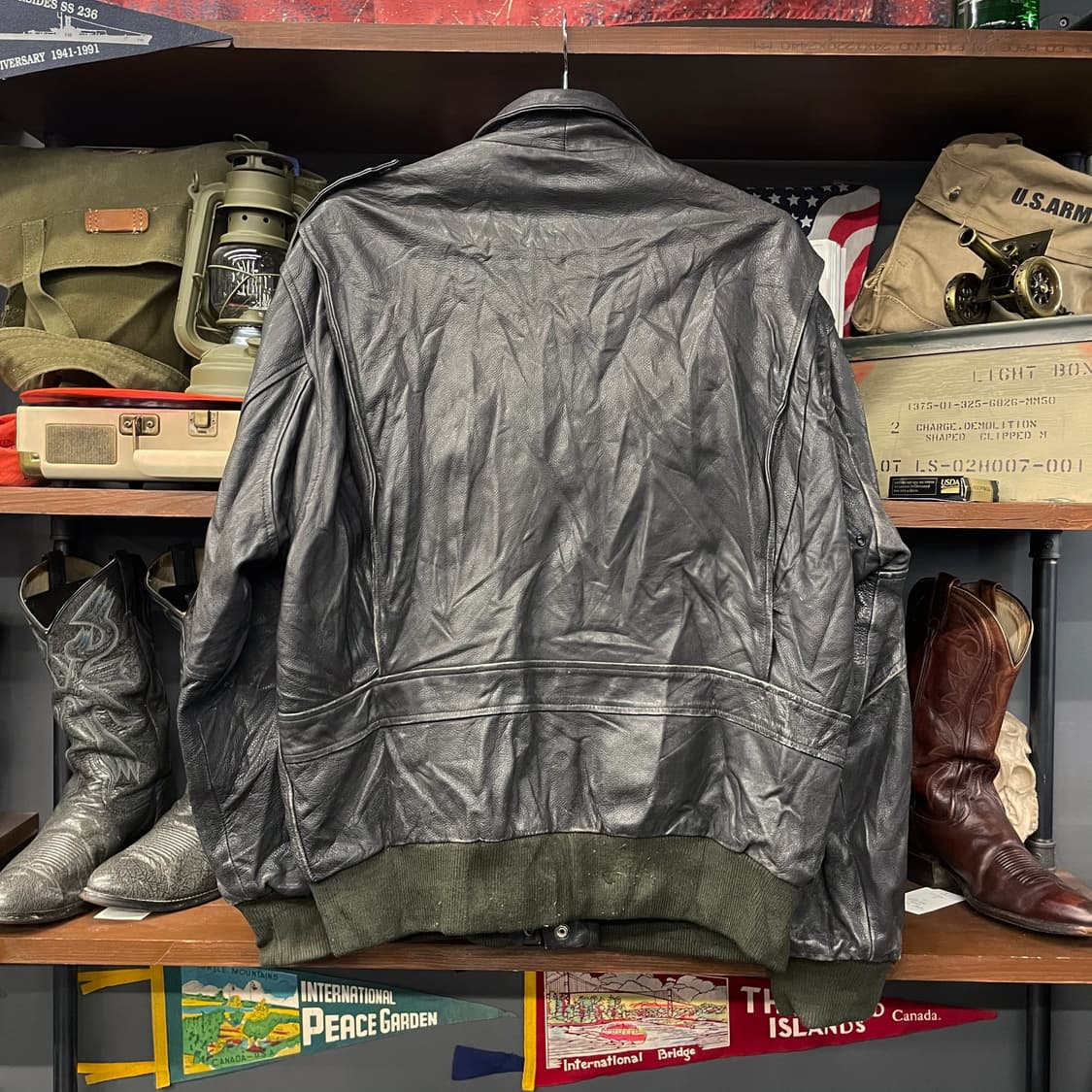 90s USA 빈티지 A-2 플라이트 송아지 가죽 자켓 상품이미지2