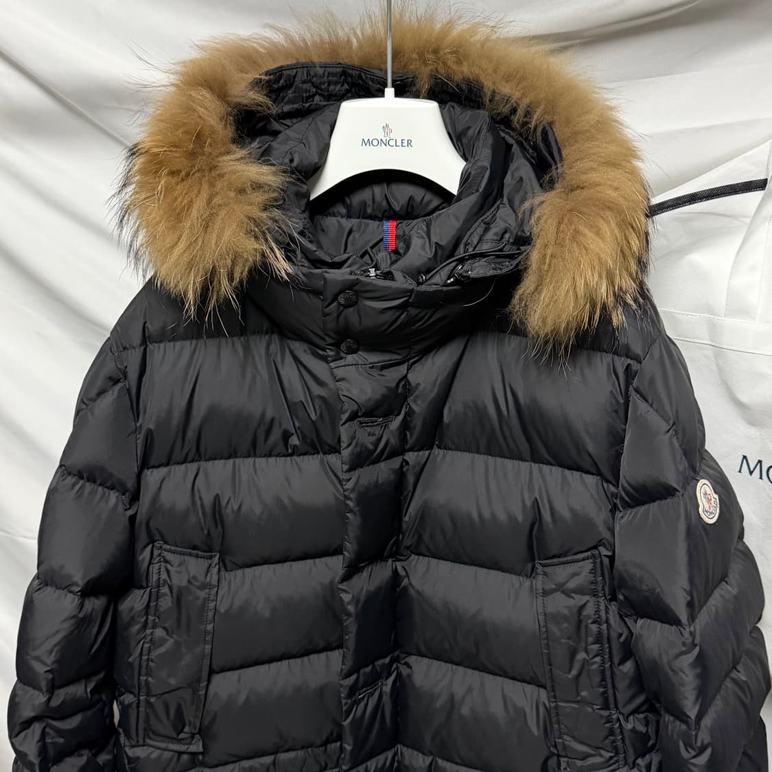 [S+급/5] 몽클레어 클루니 패딩 블랙 풀구성 상품이미지2