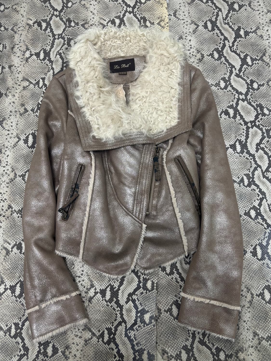 00’s Metal Fur Trimming Side Zip Short J 상품이미지3