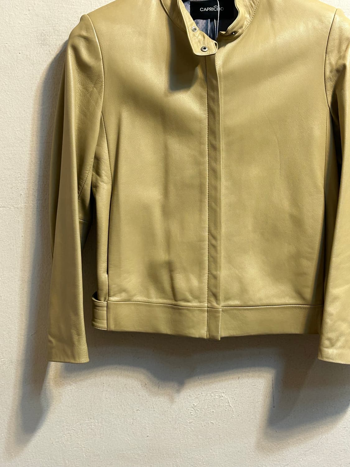 유즈드 라이트 베이지 미니멀 레더 자켓 상품이미지3