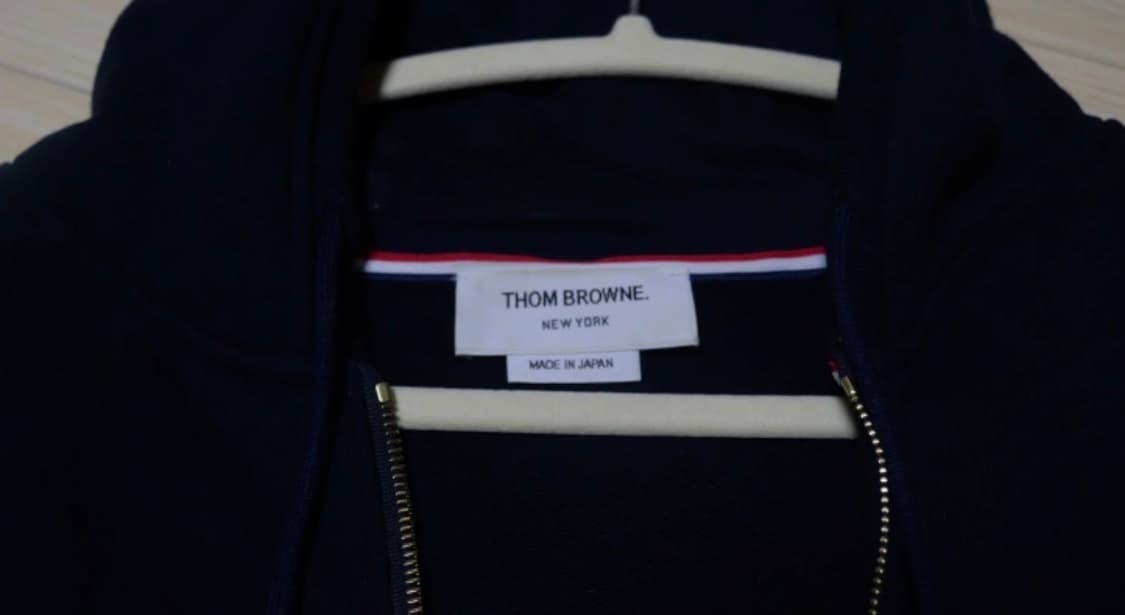 톰브라운 4선 후드집업 판매합니다 상품이미지3