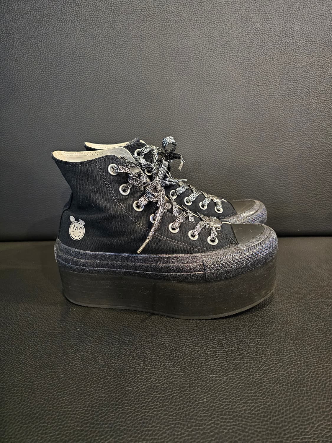 마일리 사이러스 x 컨버스 척 테일러 올스타 플랫폼 하이 상품이미지1