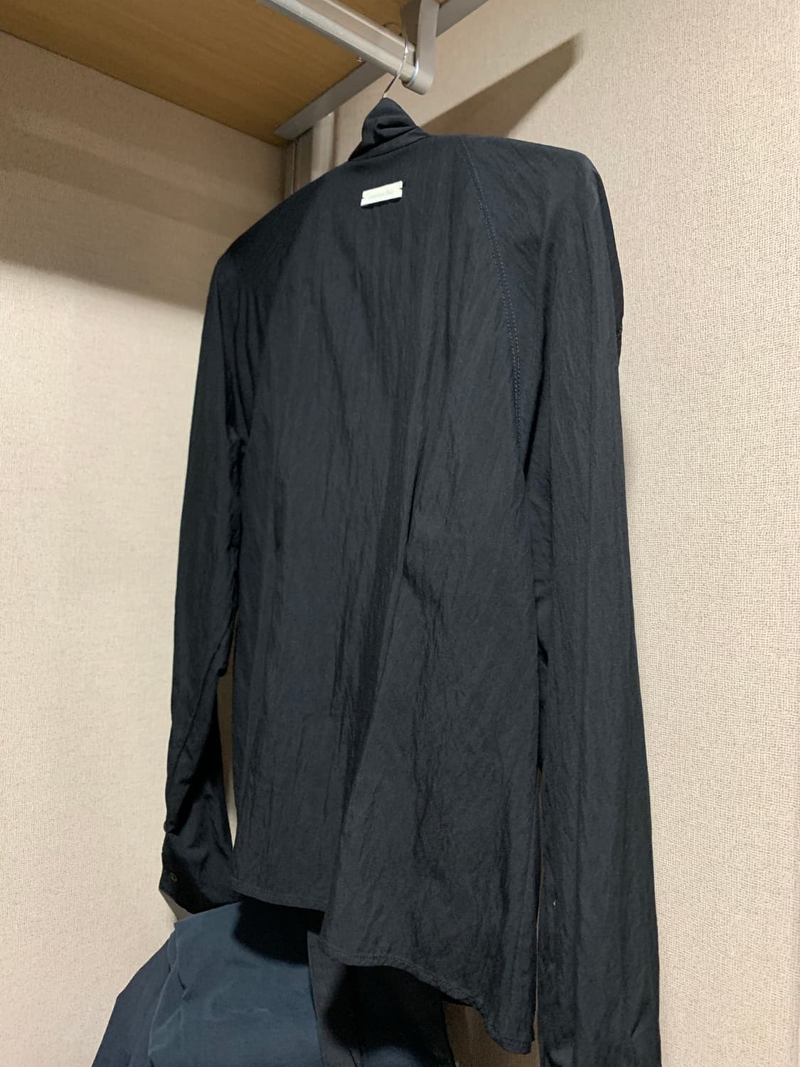 오버듀플레어 타이 래글런 블라우스 블랙 상품이미지7