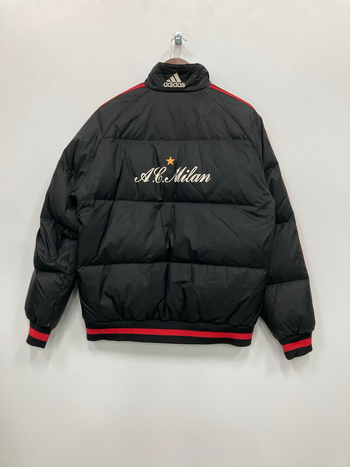 아디다스 시보리 자수 프린팅 패딩 상품이미지2