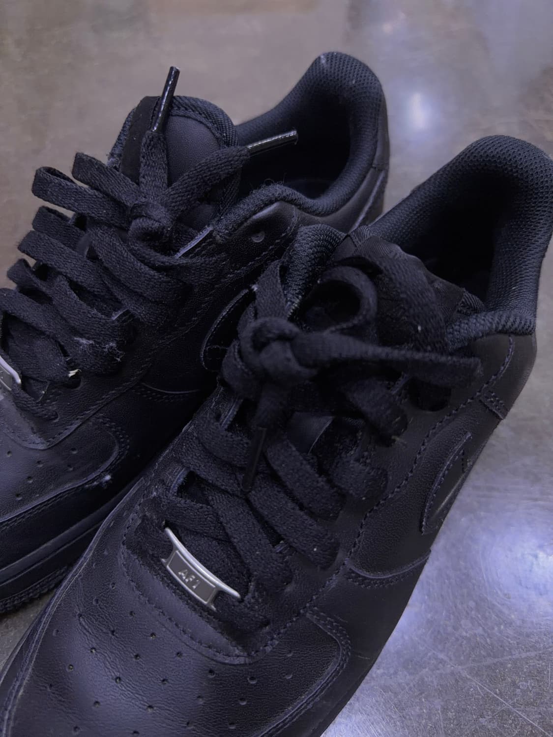 나이키 에어포스 1 07 트리플블랙 로우 265 상품이미지4