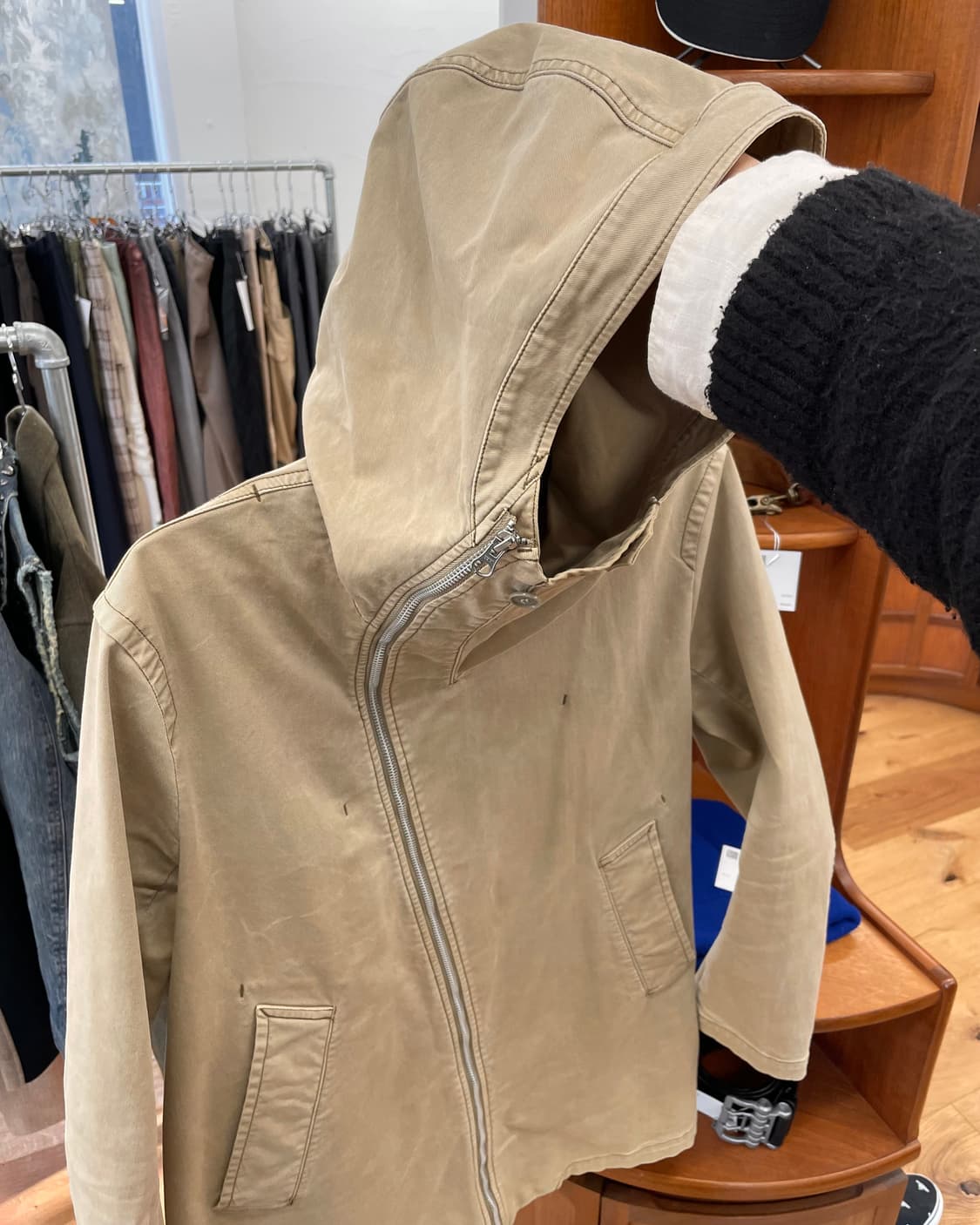 [M] 카반 드 주카 사선 지퍼 후드 코트 상품이미지1