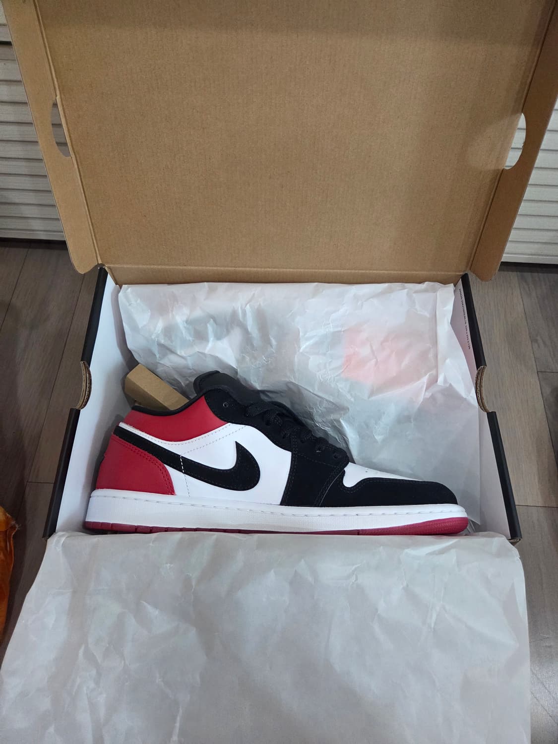 조던1 로우  SE White Varsity Red(290) 상품이미지2