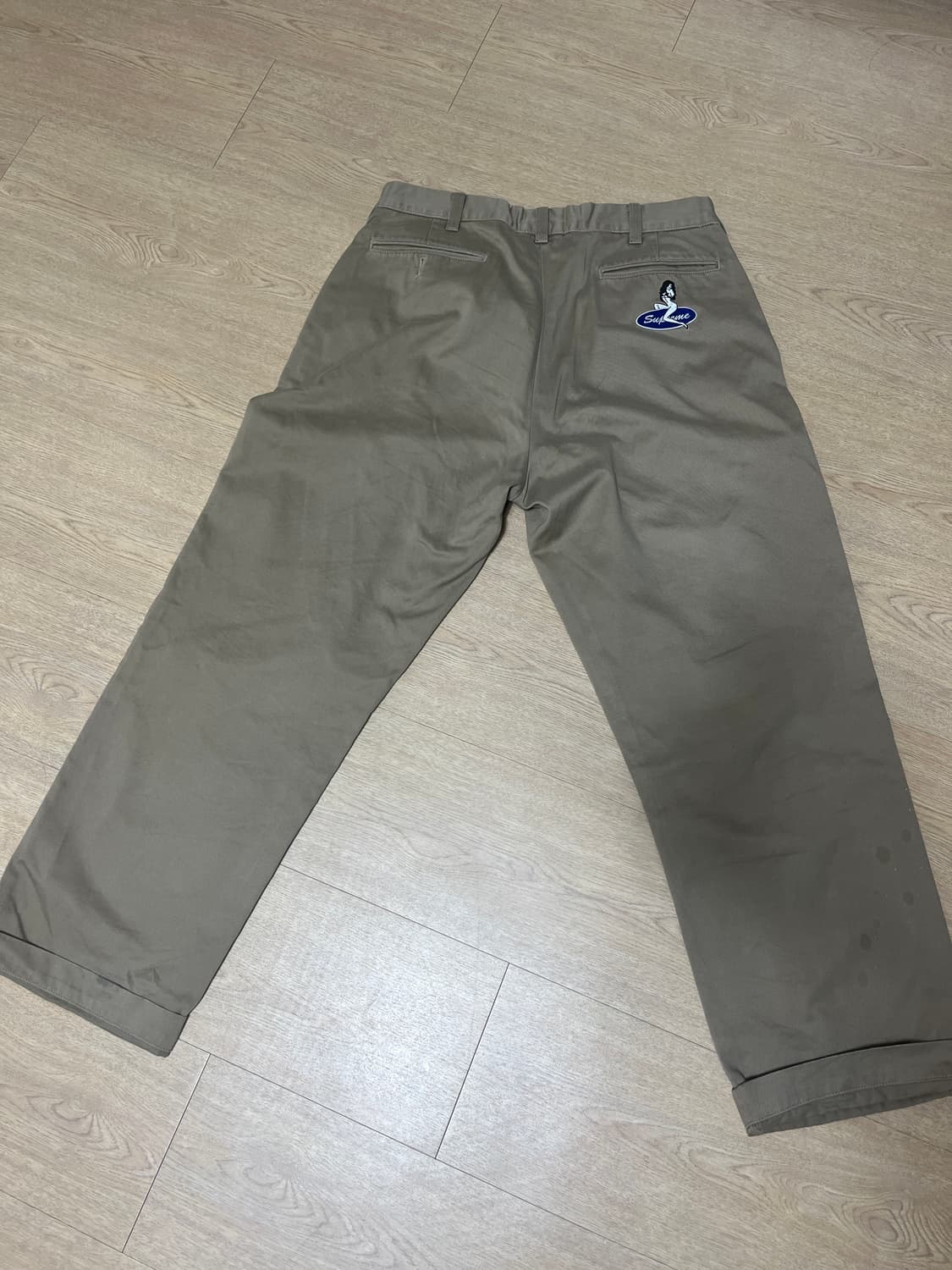 슈프림 핀업걸 치노 32 상품이미지2