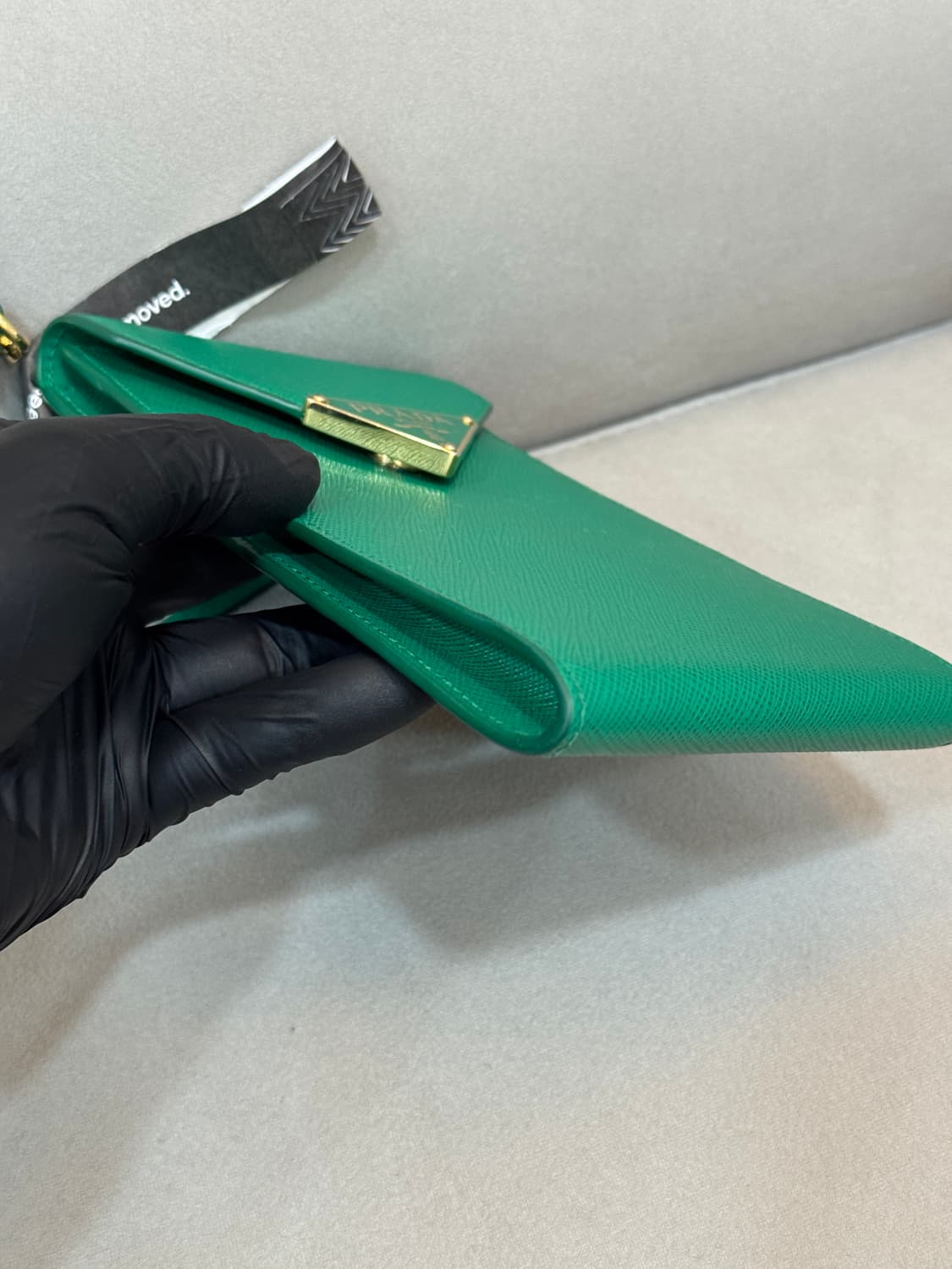 프라다 삼각로고 폰파우치 체인 미니백  상품이미지3