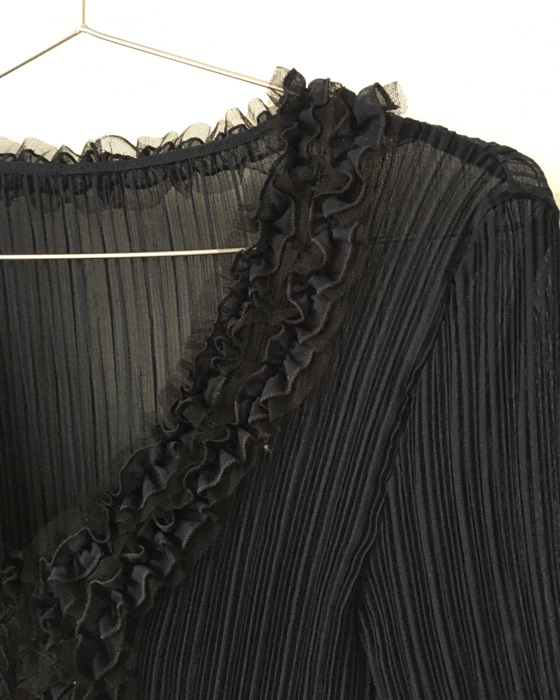 Frill point pleats cardigan 상품이미지5