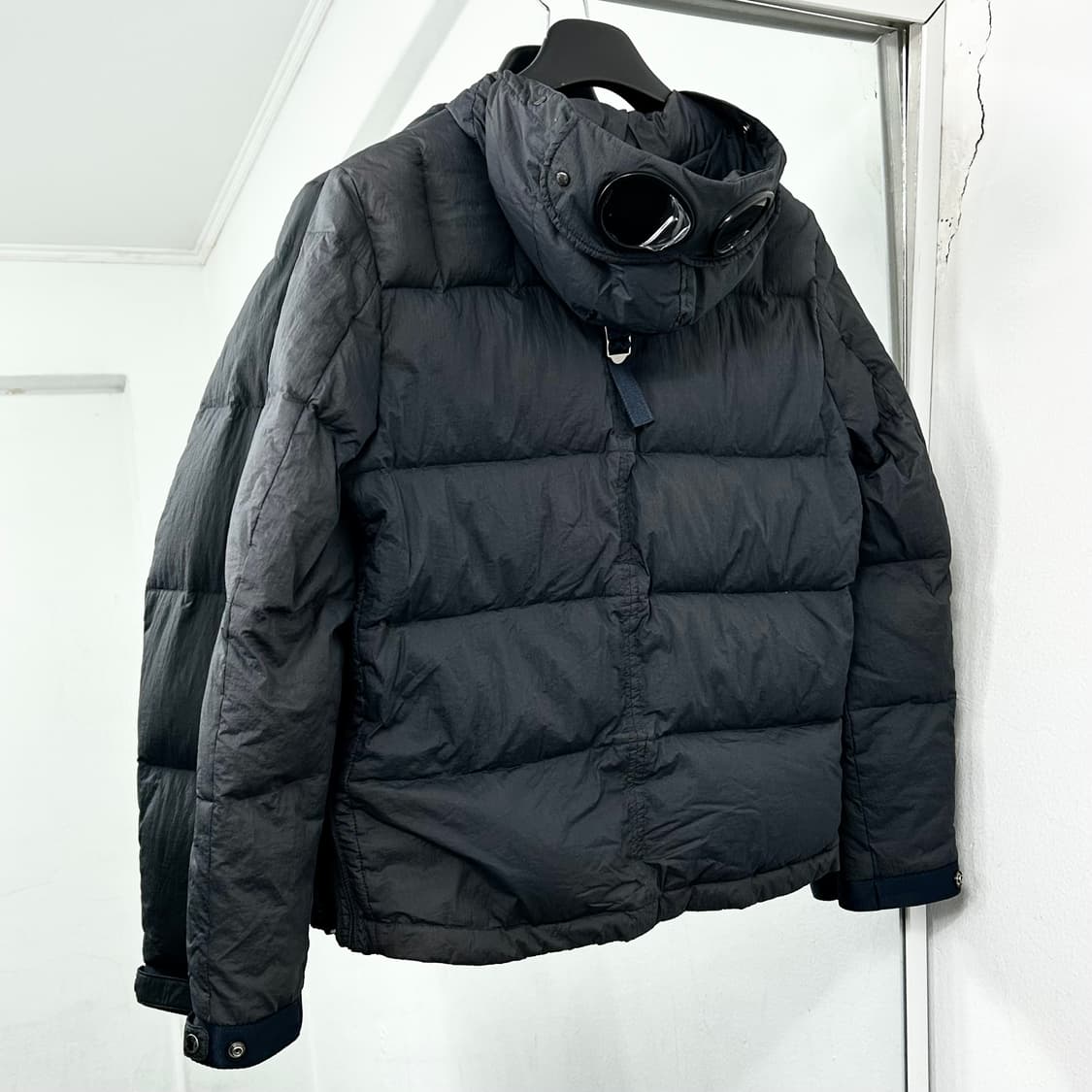 CP 컴퍼니 밀리밀레아 구스다운 고글 패딩 상품이미지6