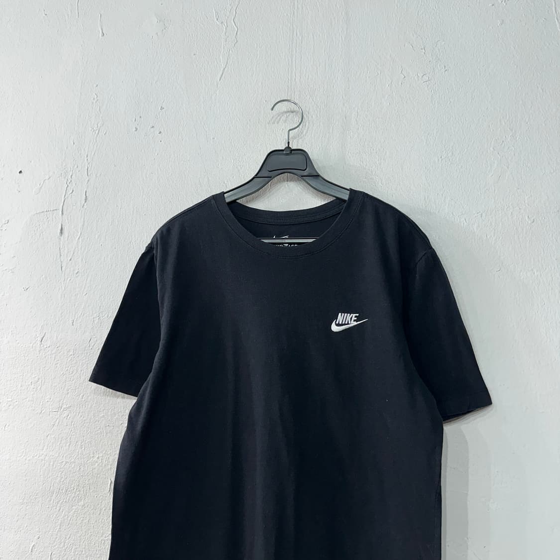 나이키 검흰 스우시 반팔티 95-100 상품이미지2