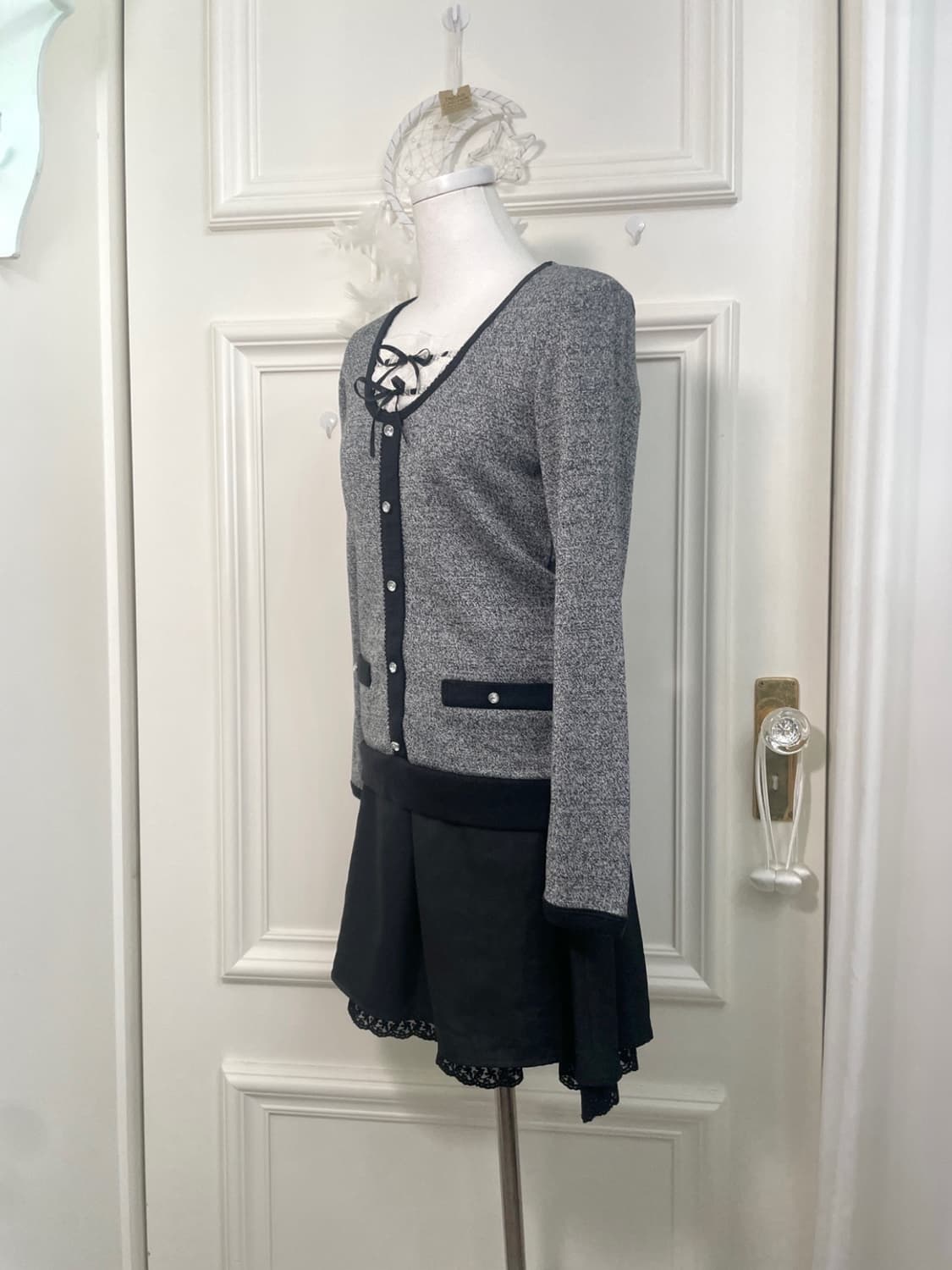 charcoal bow point cubic button knit top 상품이미지3