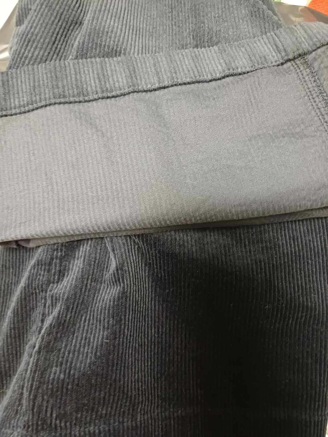 [XL] 유니클로 x 콩뜨와 데 꼬또니에 코듀로이 와이드 팬츠 (네이비) 상품이미지5